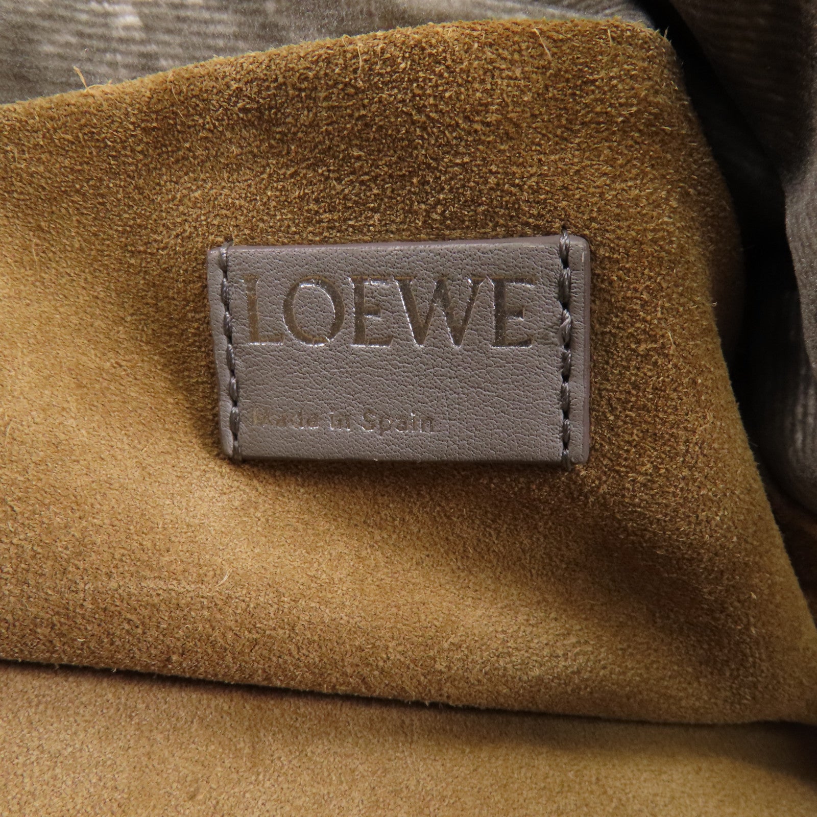 LOEWE 牛仔布Flamenco Clutch銀扣肩背袋