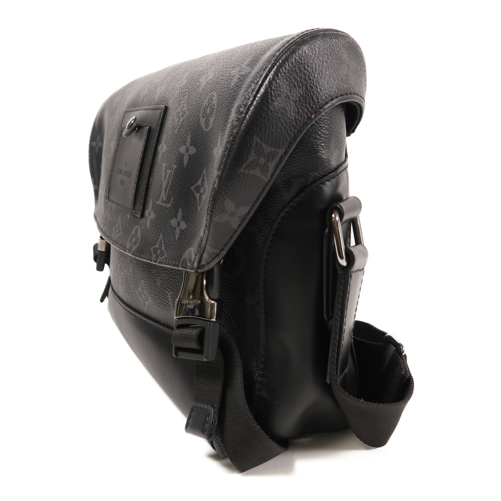 LOUIS VUITTON Monogram Eclipse Messenger PM Voyager銀扣肩背袋
