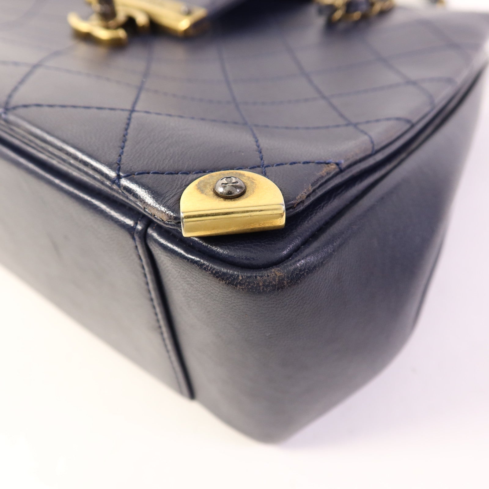 CHANEL 牛皮皮革Chain Shoulder金扣鏈帶肩背袋