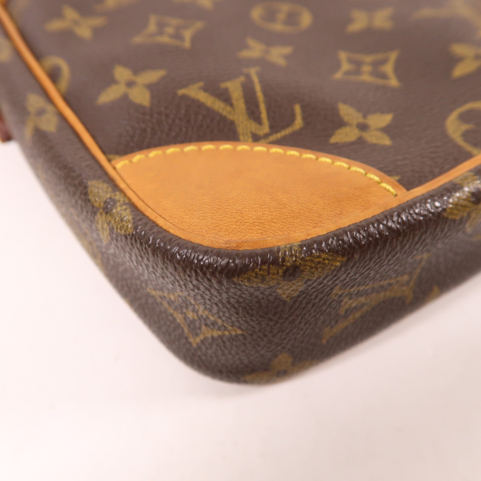 LOUIS VUITTON Monogram Danube金扣肩背袋棕色