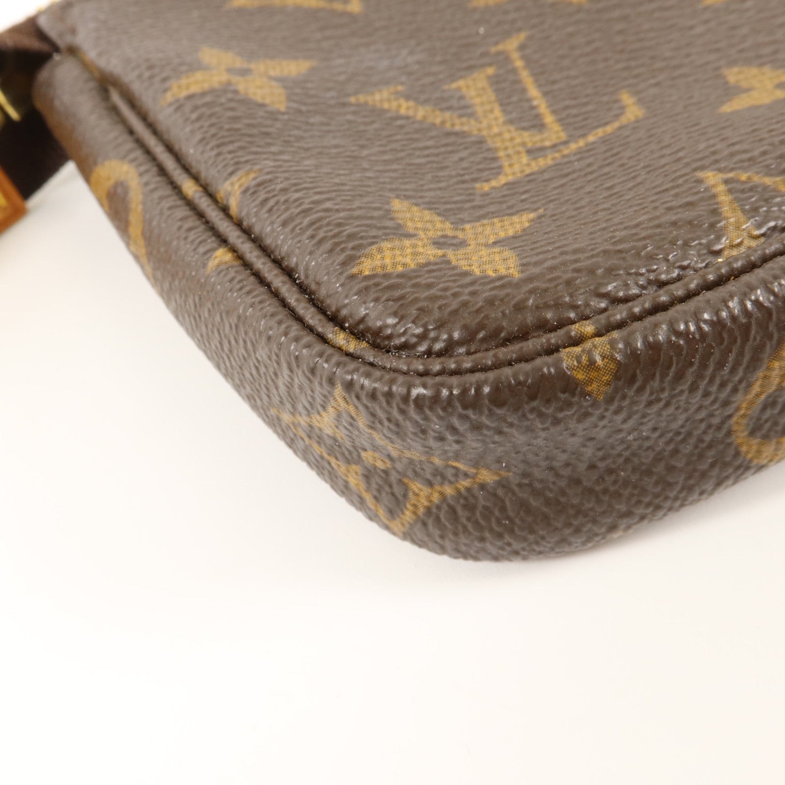LOUIS VUITTON Monogram Mini Pochette Accessoires金扣手挽袋