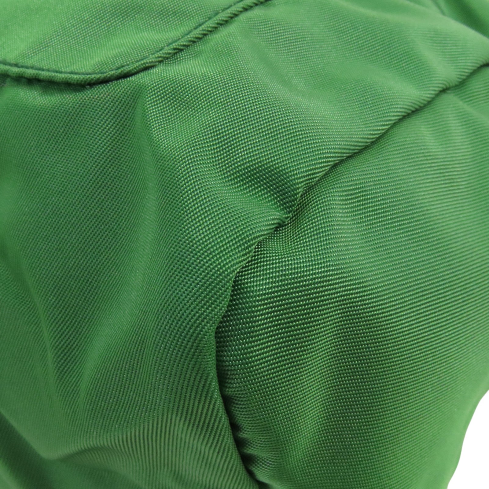 PRADA 尼龍Tessuto Cosmetic Bag Small銀扣手拿包