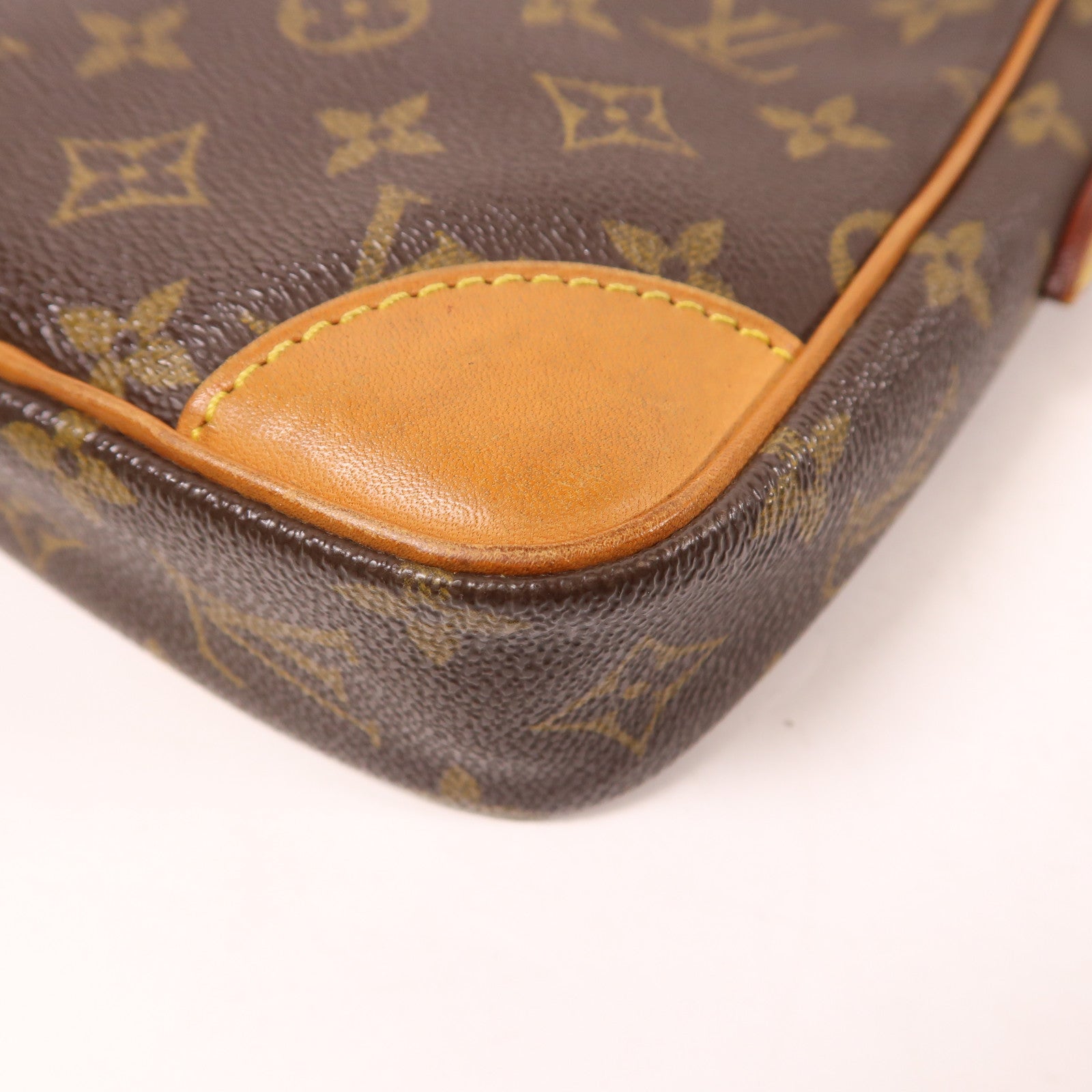 LOUIS VUITTON Monogram Danube金扣肩背袋棕色