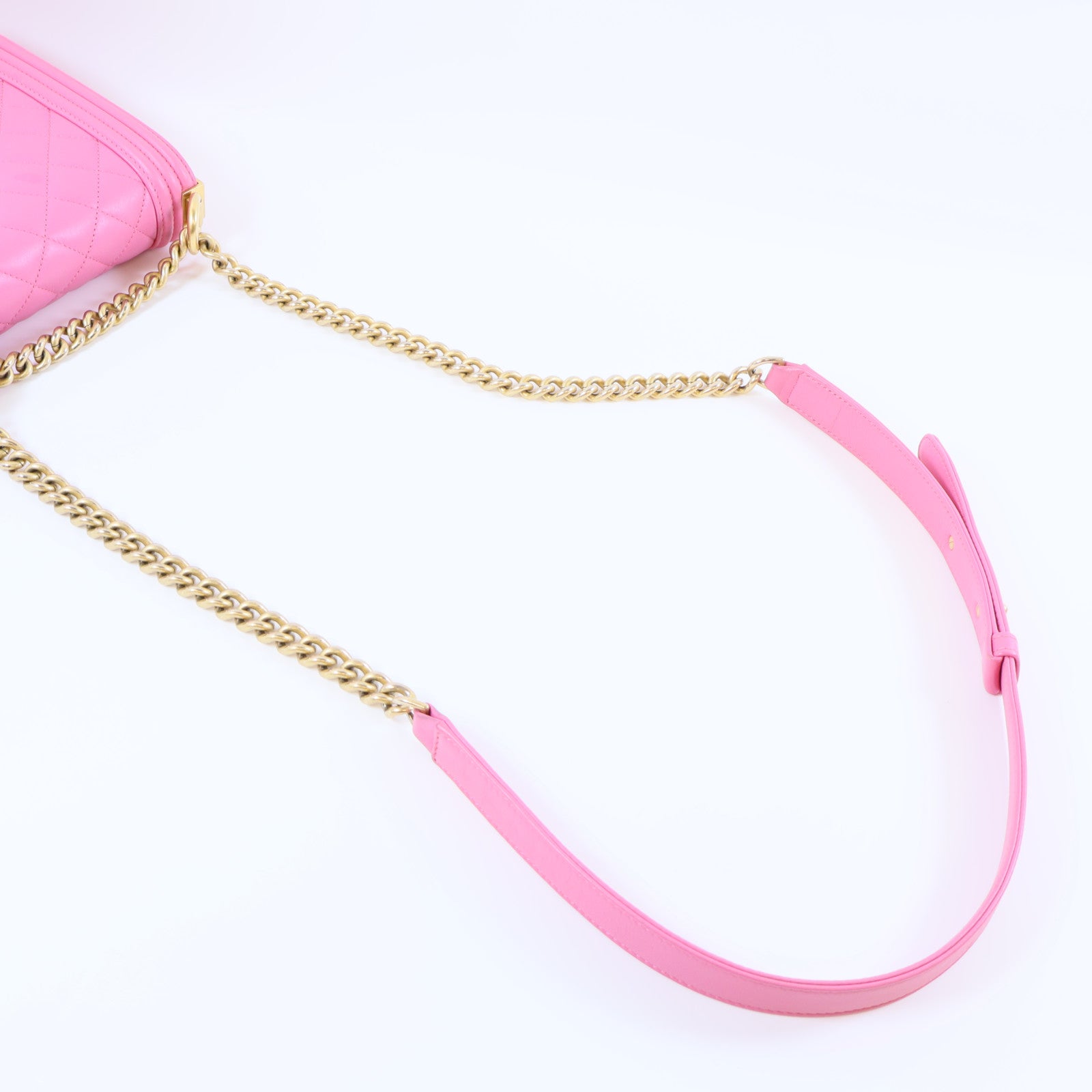 CHANEL 羊皮皮革Le Boy金扣肩背袋粉紅色