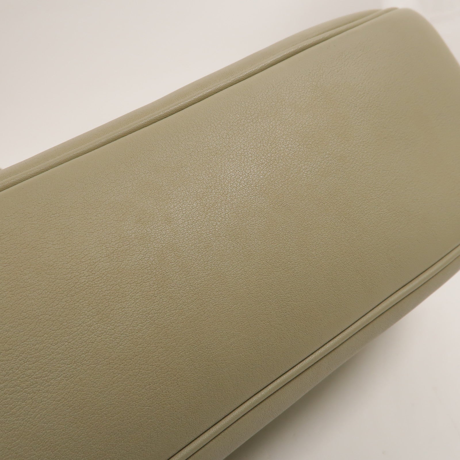 HERMES Swift皮革Berline 28肩背袋Sauge