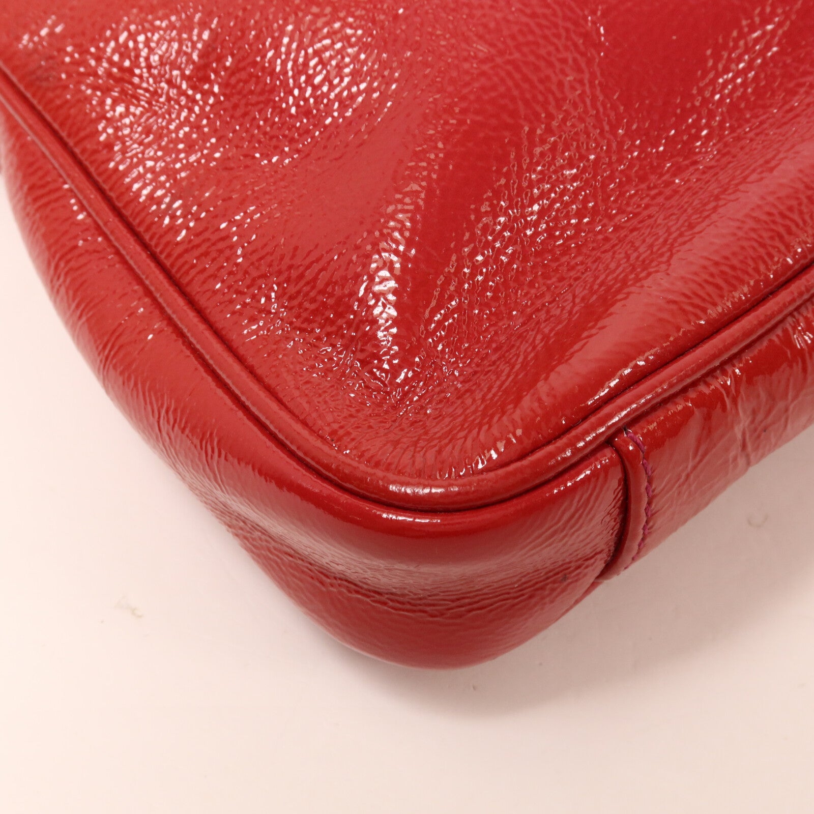 YVES SAINT LAURENT 漆皮皮革Shoulder Bag肩背袋