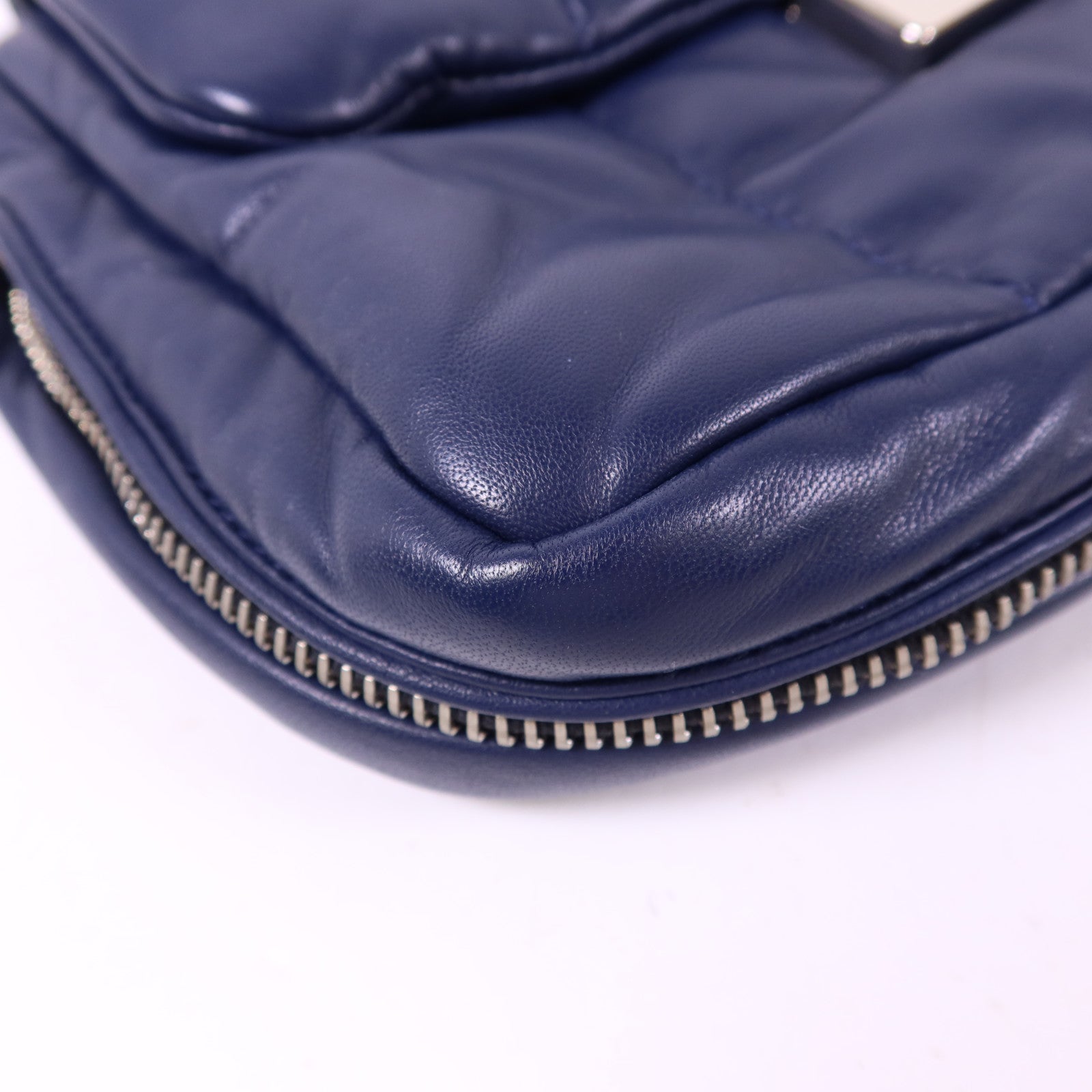 PRADA 羊皮皮革Chain Shoulder Bag銀扣鏈帶肩背袋