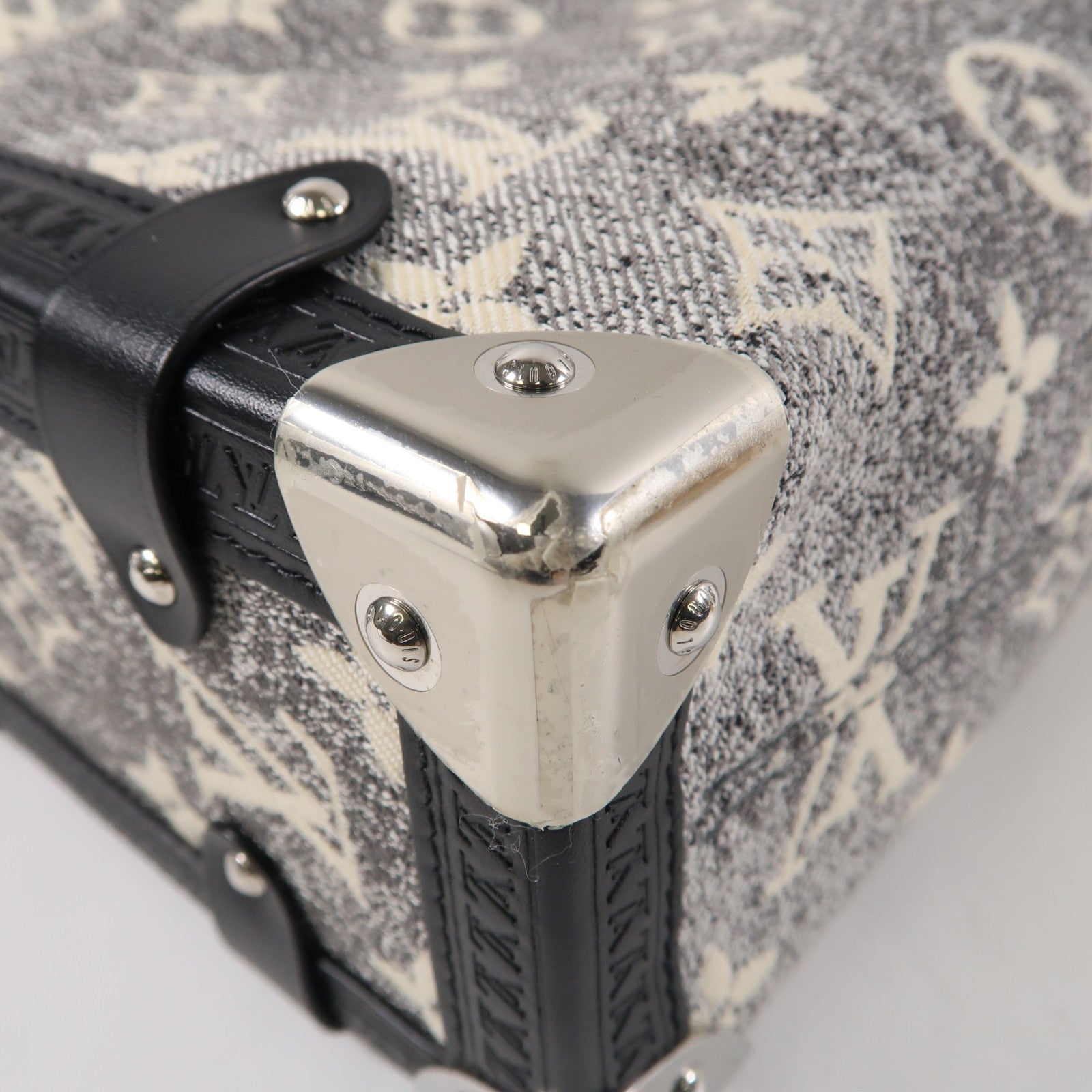 LOUIS VUITTON Monogram Jacquard Denim Side Trunk銀扣手挽肩背兩用袋黑色