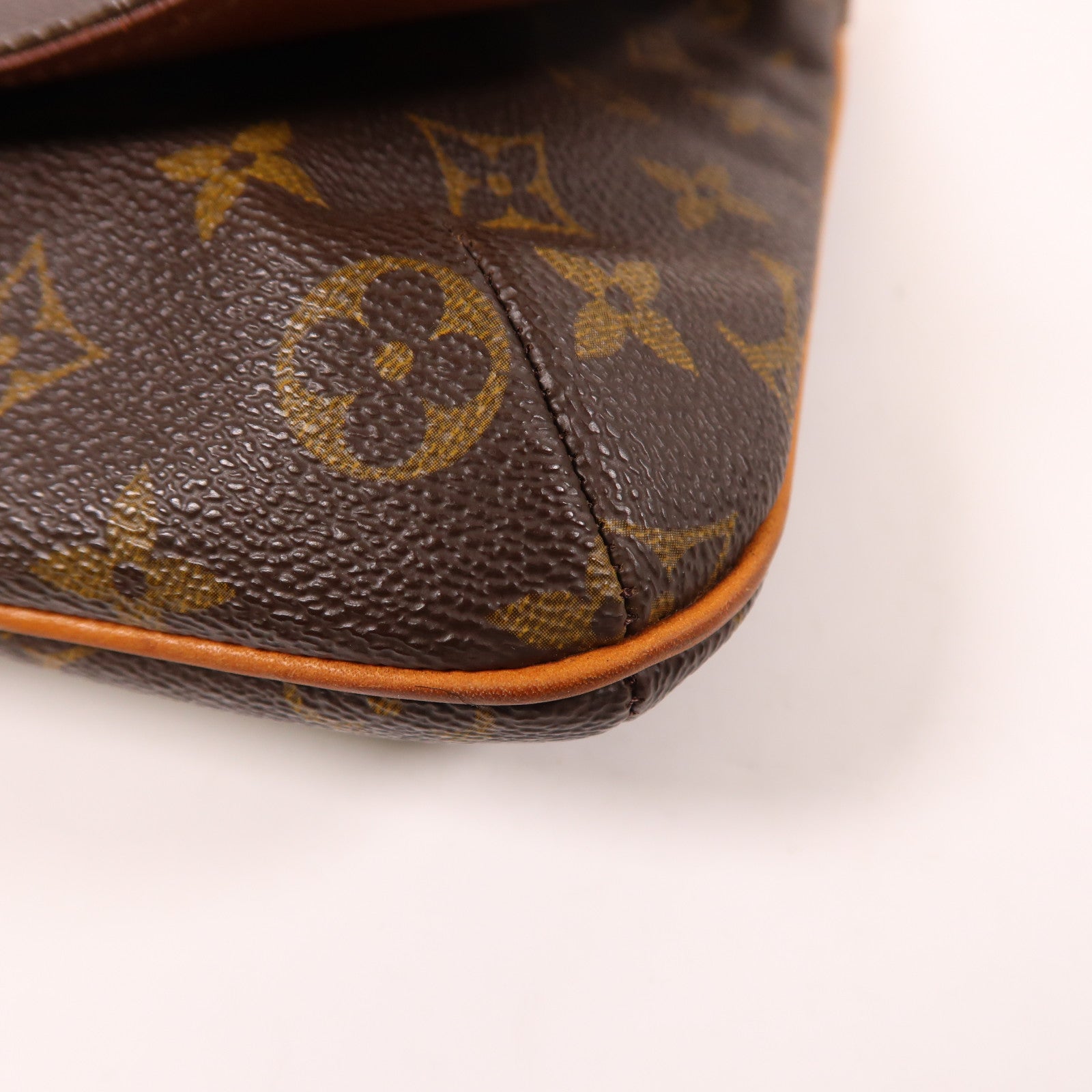 LOUIS VUITTON Monogram Musette Salsa金扣肩背袋棕色