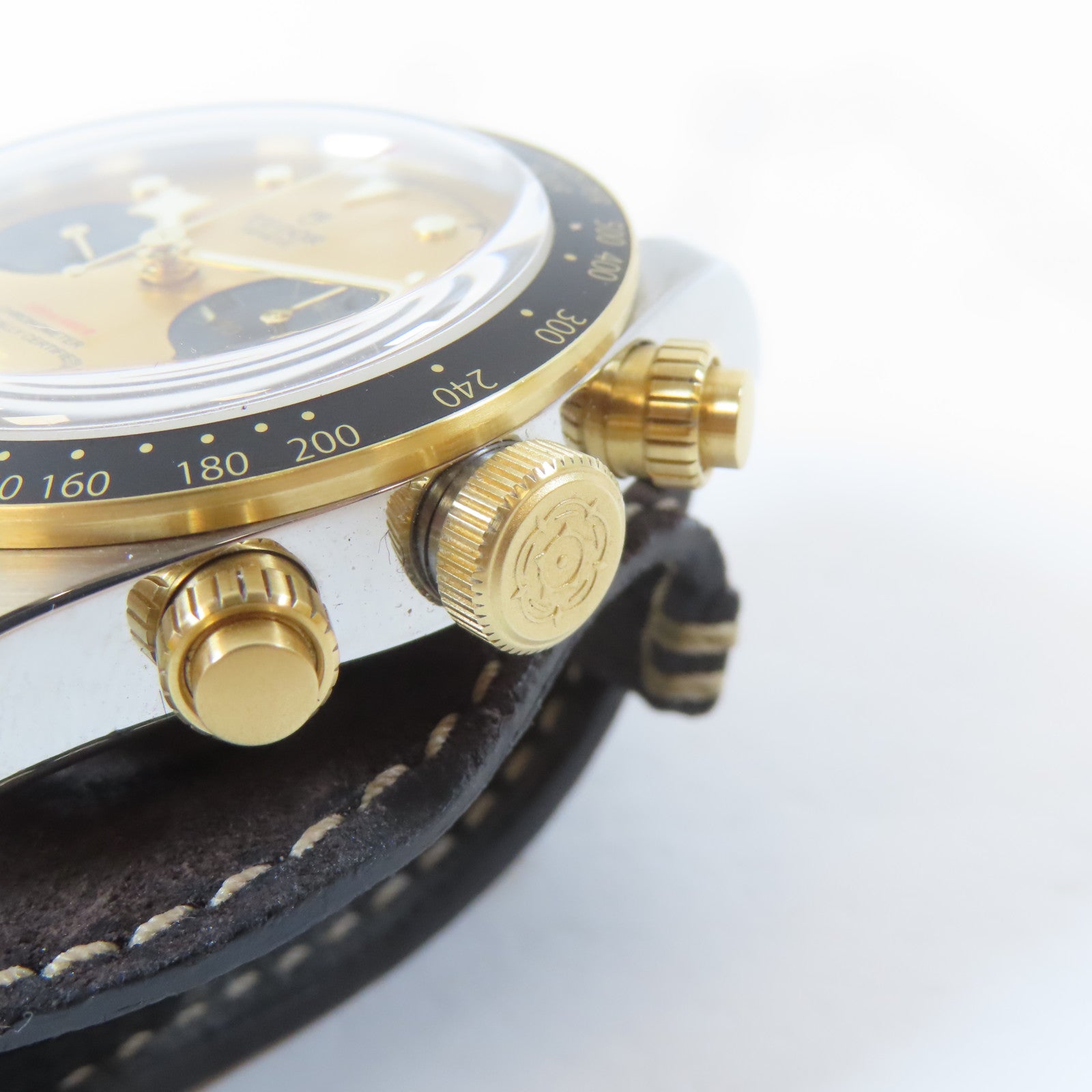 TUDOR BLACK BAY CHRONO S&G不鏽鋼手錶自動機芯金色