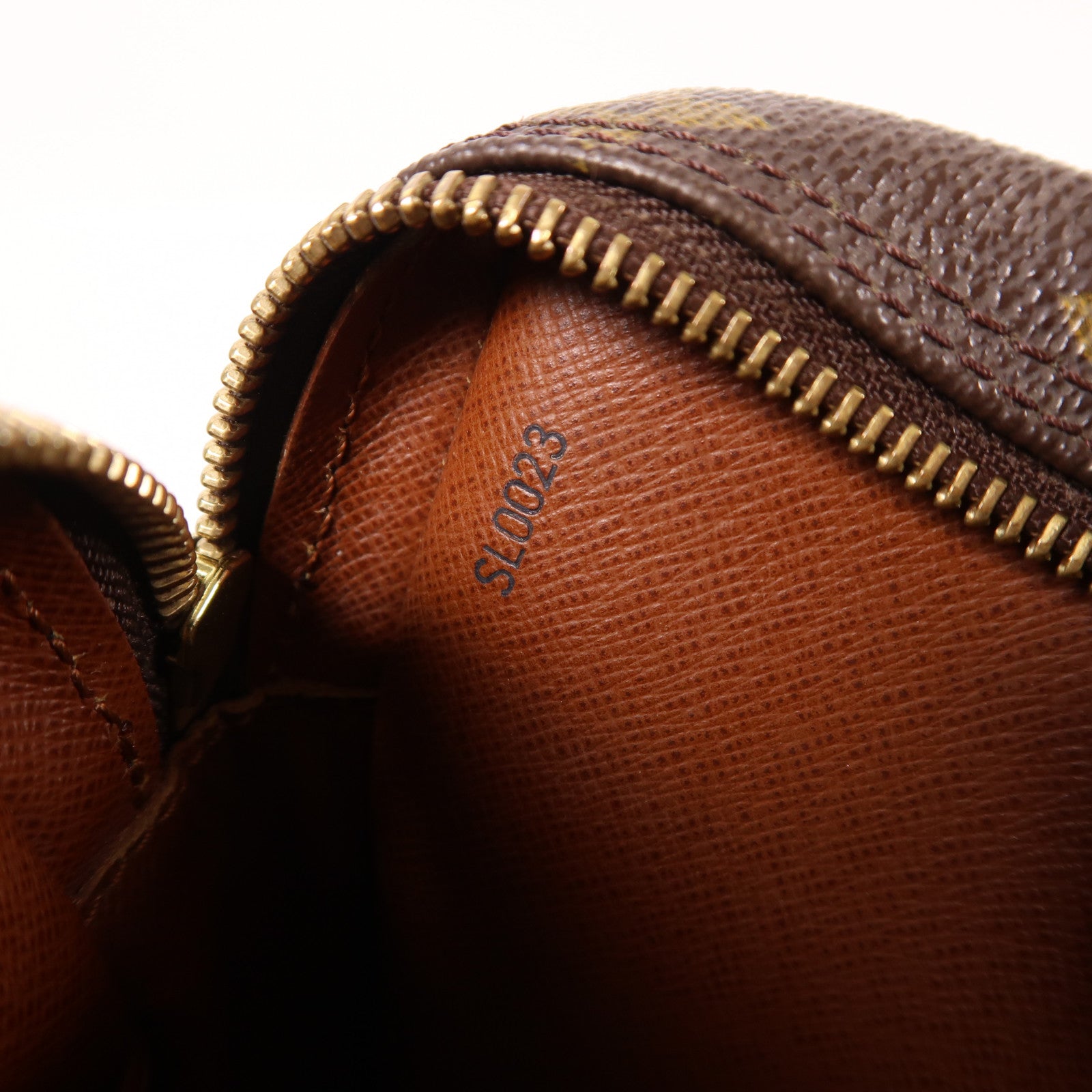 LOUIS VUITTON Monogram Danube金扣肩背袋棕色