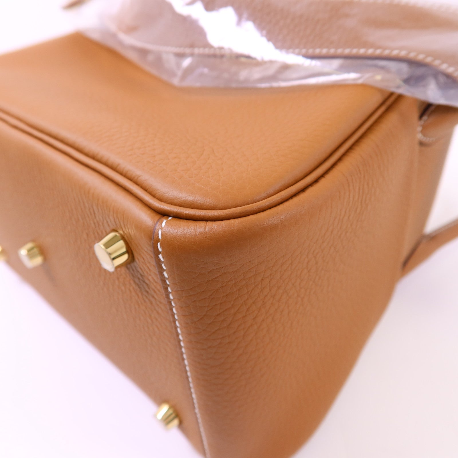 HERMES Clemence皮革Lindy 26金扣肩背袋