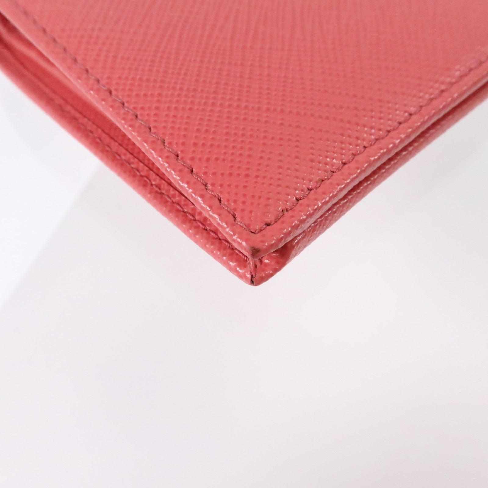 PRADA Saffiano皮革Wallet金扣錢包