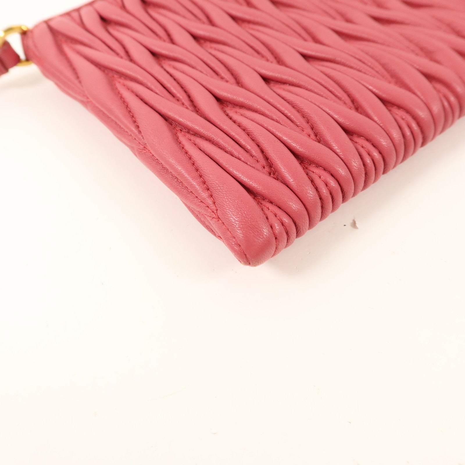 Miu Miu 羊皮皮革Pouch手拿包