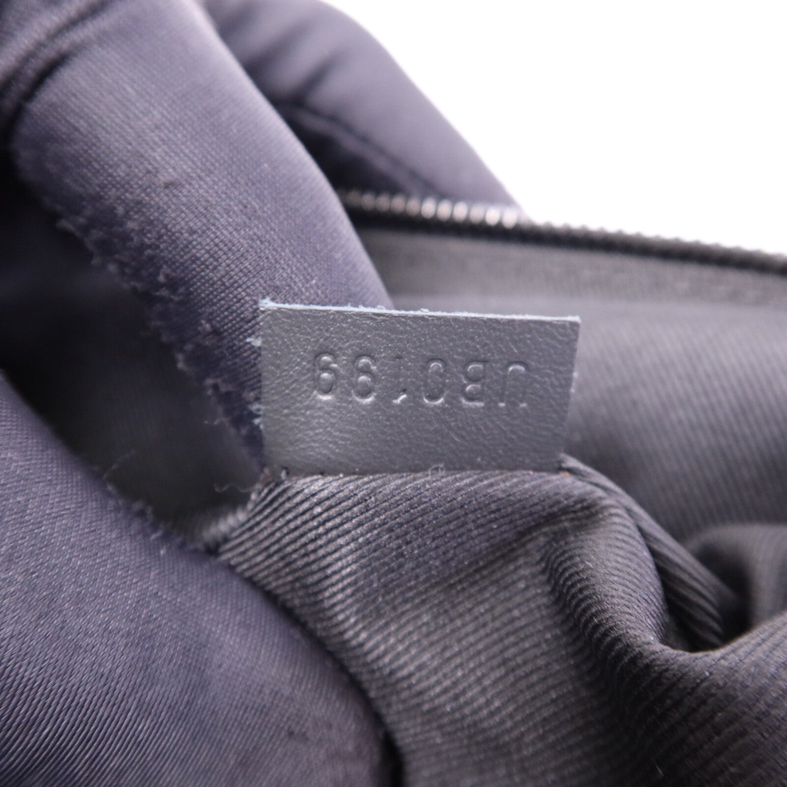 LOUIS VUITTON Monogram Shadow Pochette Discovery手拿包