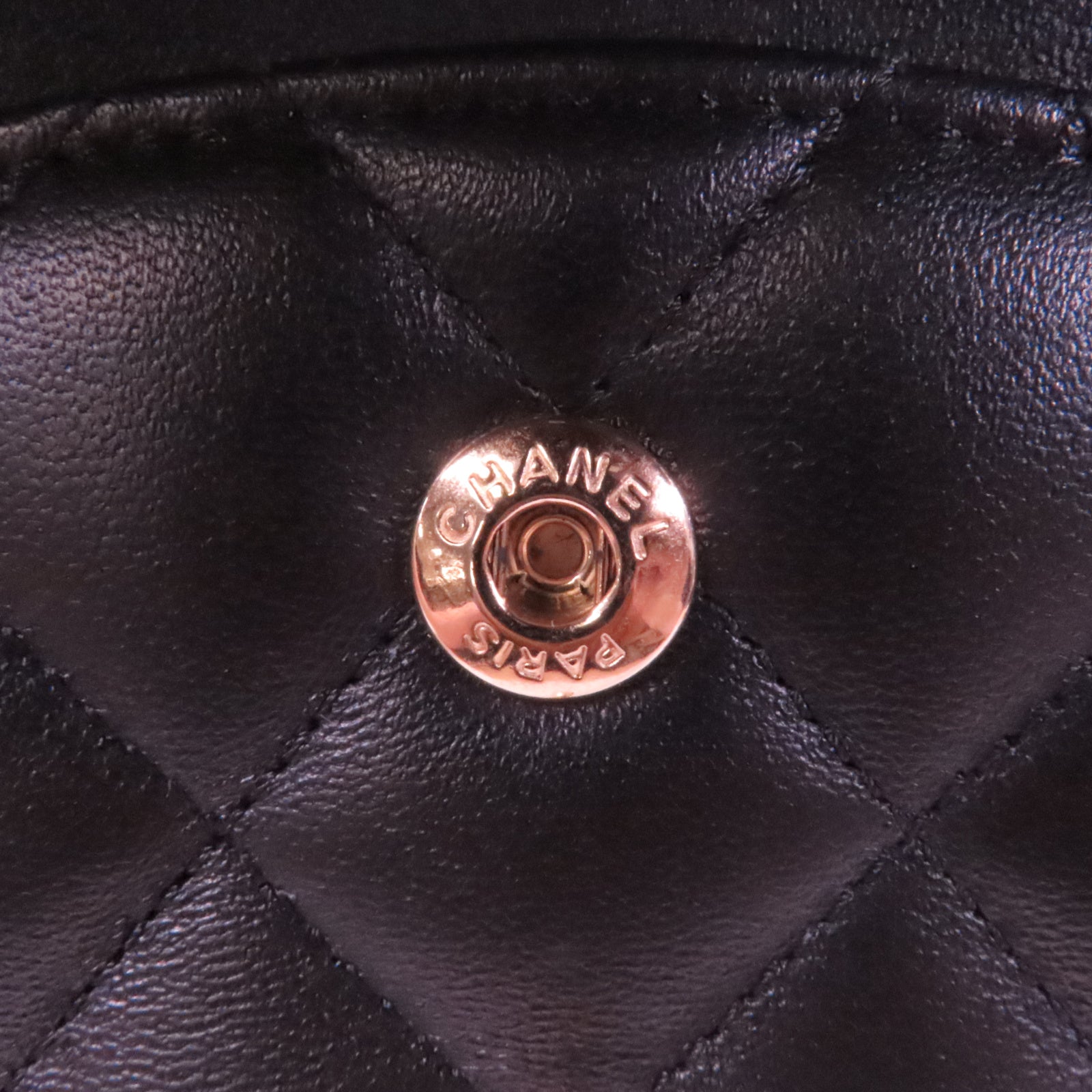 CHANEL 菱格羊皮皮革Classic 25金扣鏈帶肩背袋黑色