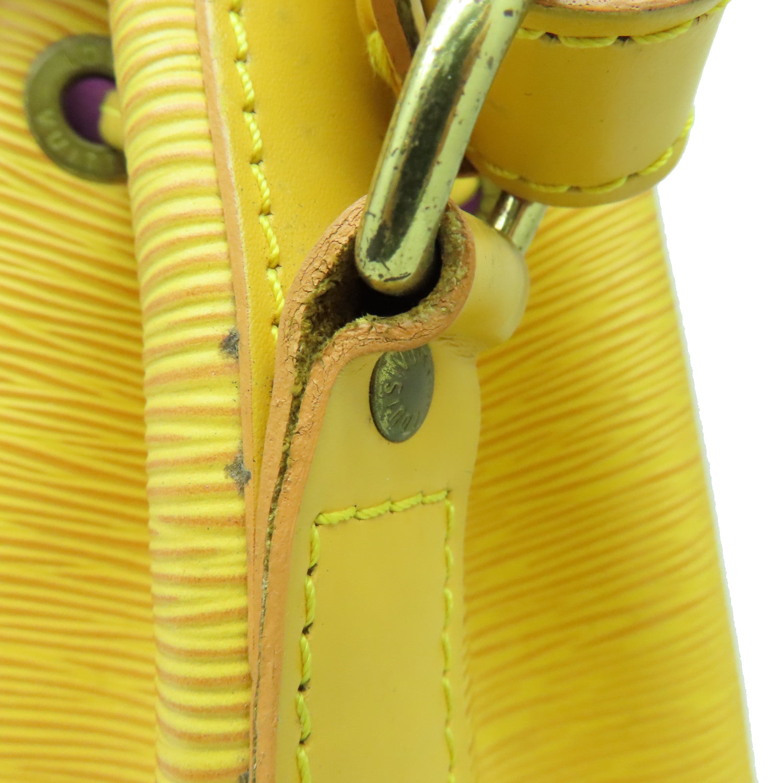 LOUIS VUITTON Epi Petit Noe Gold Buckle Shoulder Bag Yellow M44109