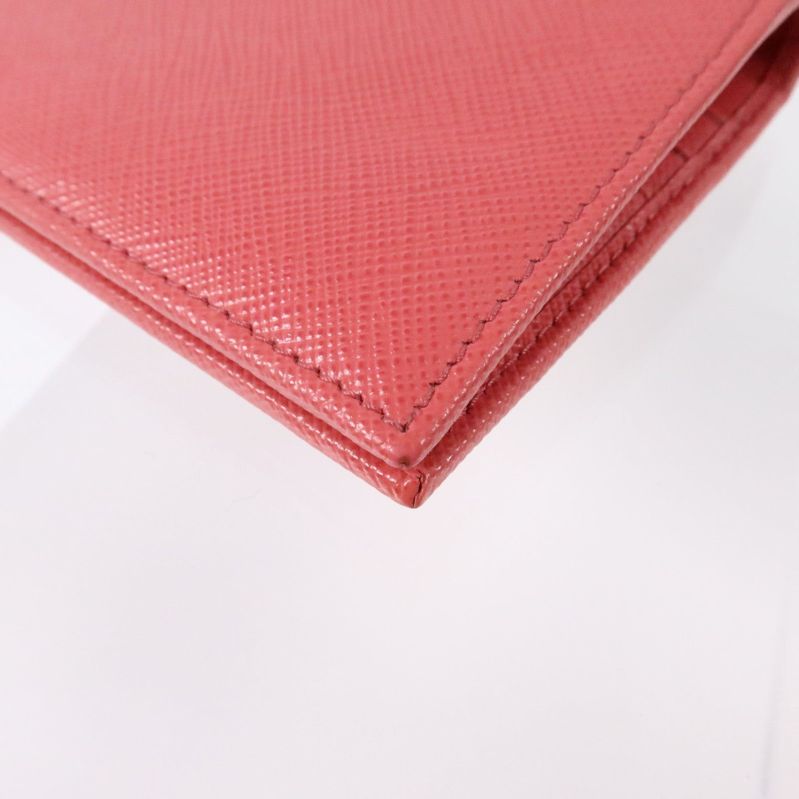 PRADA Saffiano皮革Wallet金扣錢包