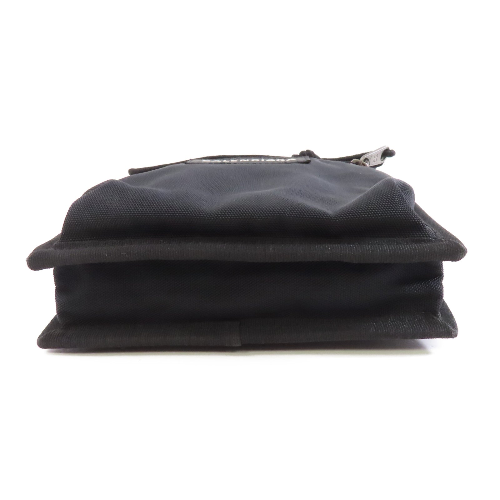 BALENCIAGA 尼龍Shoulder Bag銀扣肩背袋黑色
