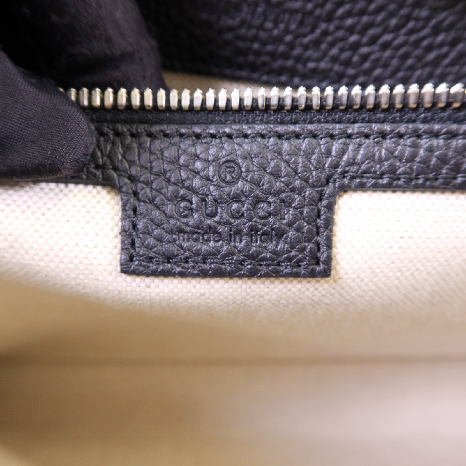 GUCCI 牛皮皮革Jumbo GG銀扣肩背袋