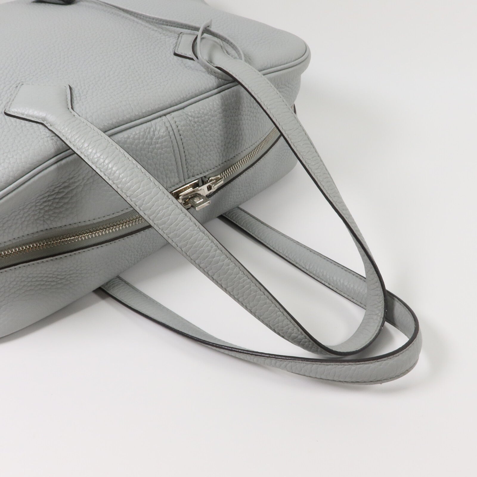 HERMES Clemence皮革Victoria 35手挽袋Bleu Pale