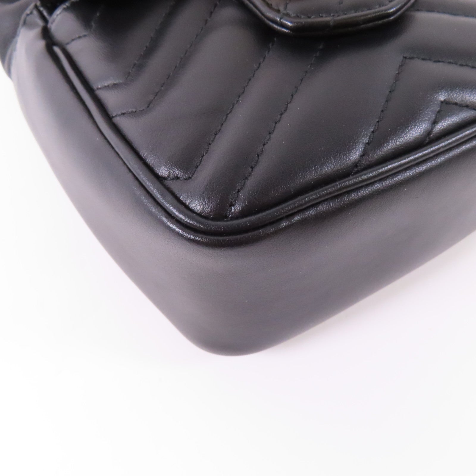 GUCCI GG GHW GG Marmont Mini Bucket Shoulder Chain Bag Calfskin Leather Black