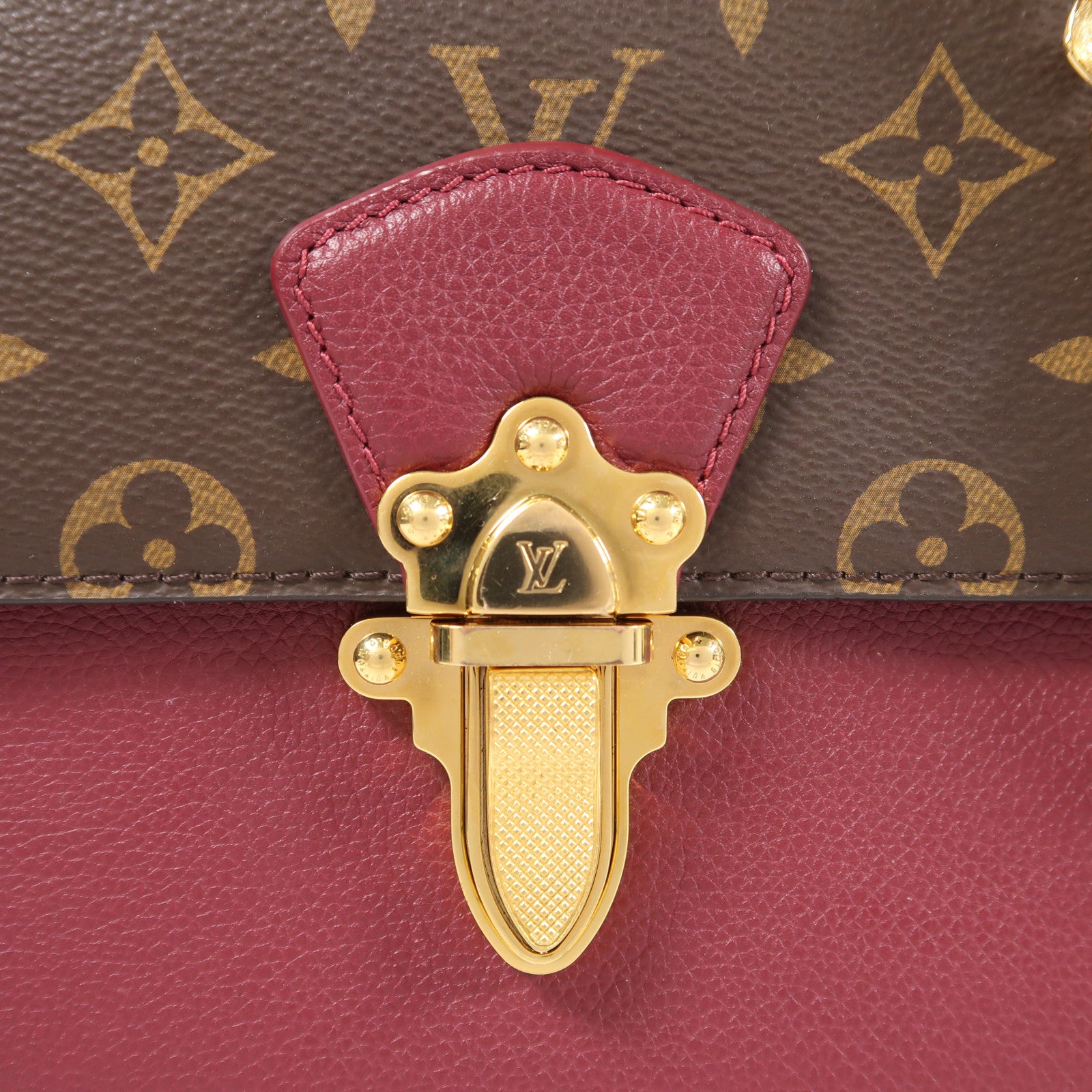 LOUIS VUITTON LV GHW Victoire Chain Shoulder Bag AH0197 Monogram Brown
