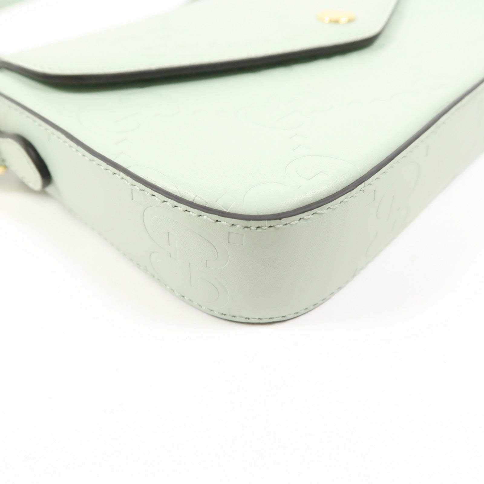 GUCCI 皮革GG Pochette金扣肩背袋