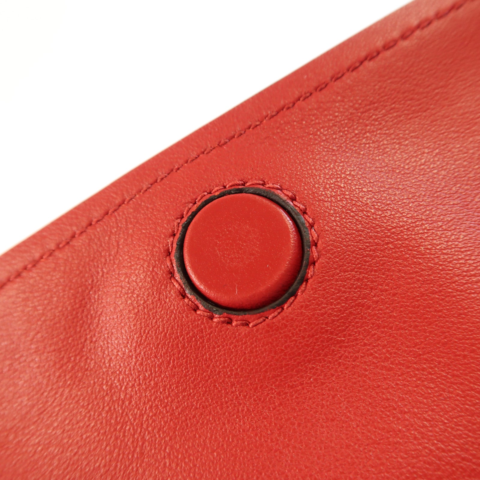 PRADA 牛皮皮革Etiquette Bag金扣肩背袋