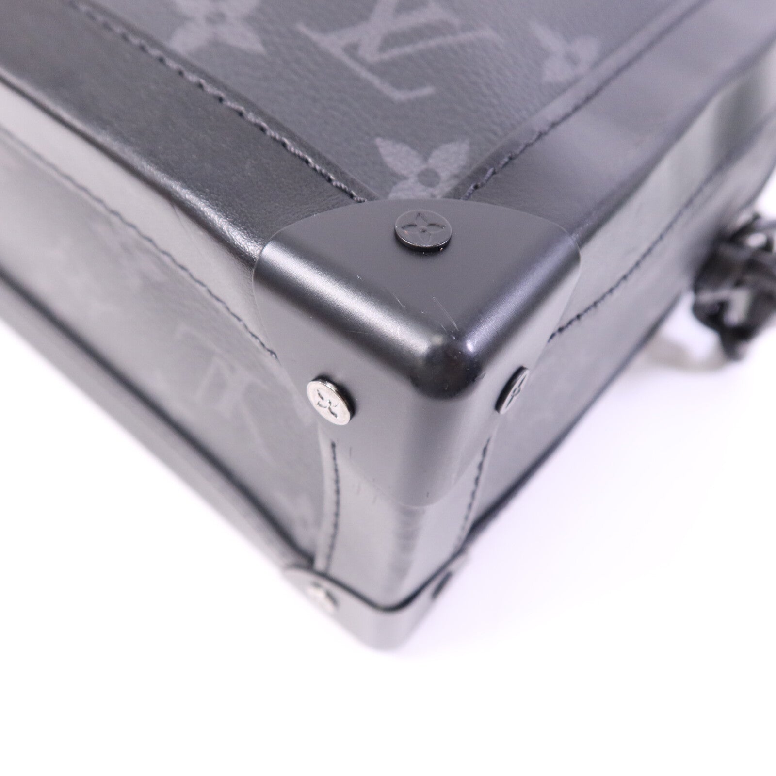 LOUIS VUITTON Monogram Eclipse Soft Trunk肩背袋