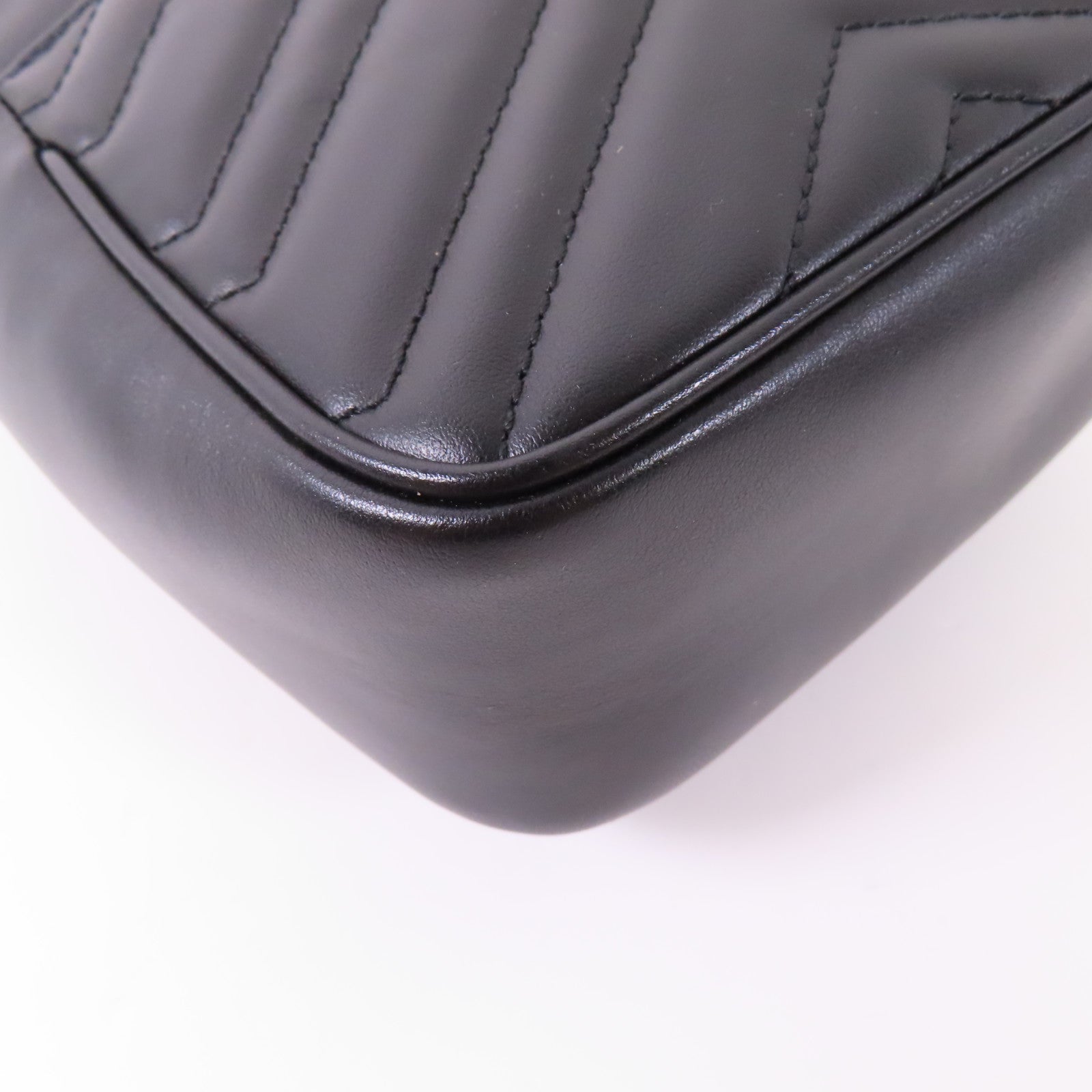 GUCCI GG GHW GG Marmont Mini Bucket Shoulder Chain Bag Calfskin Leather Black