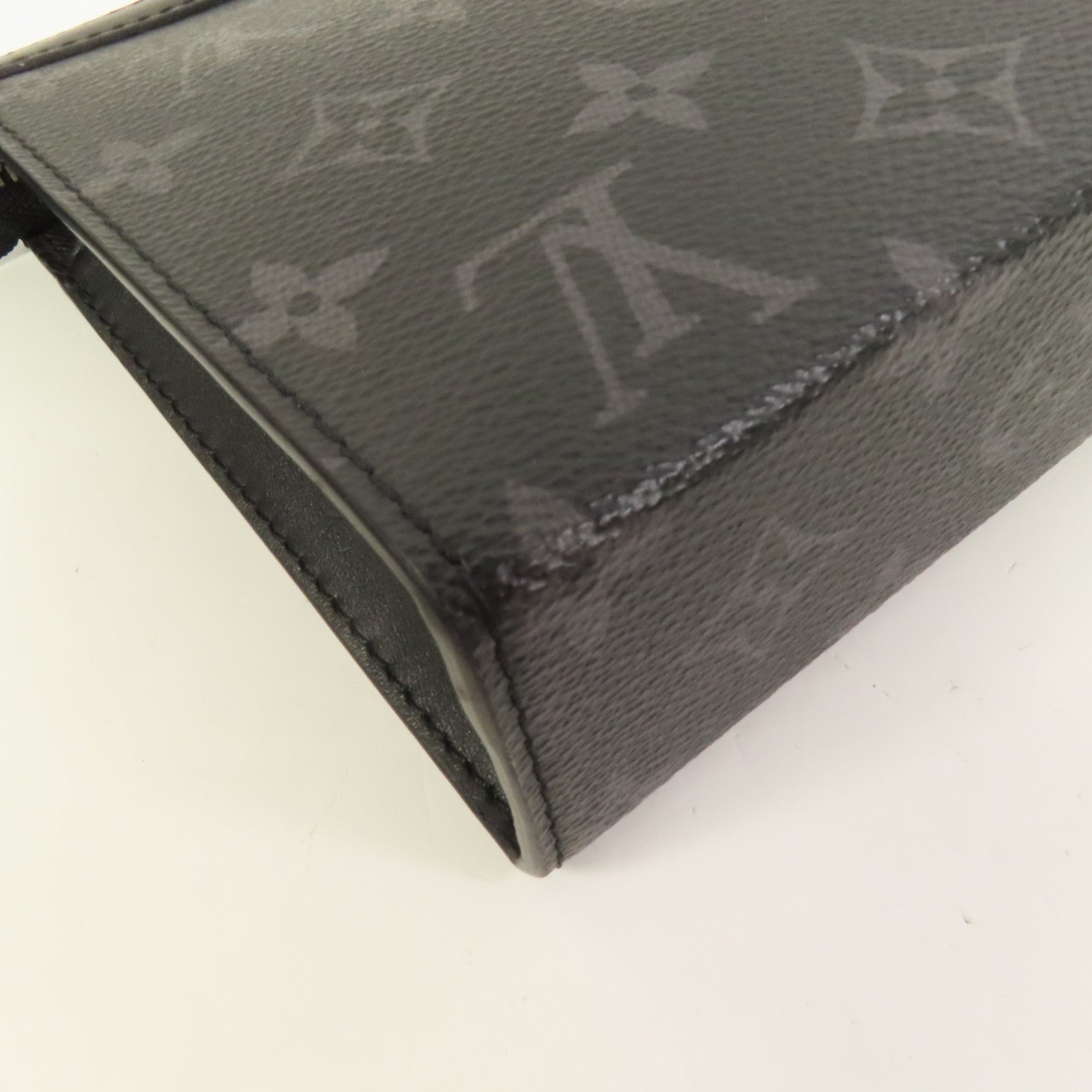 LOUIS VUITTON Monogram Eclipse Gaston銀扣肩背袋