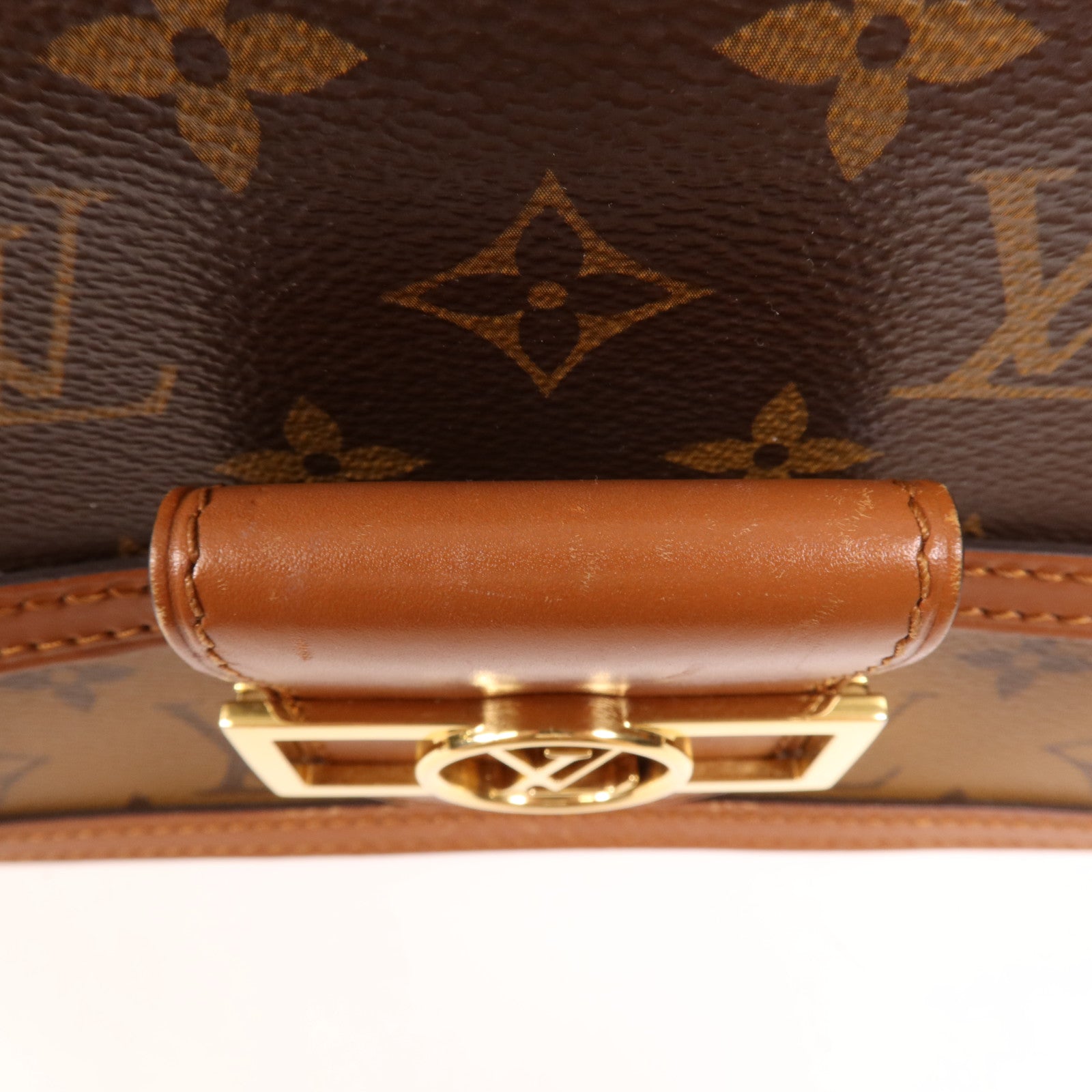 LOUIS VUITTON Monogram Reverse Mini Dauphine金扣肩背袋