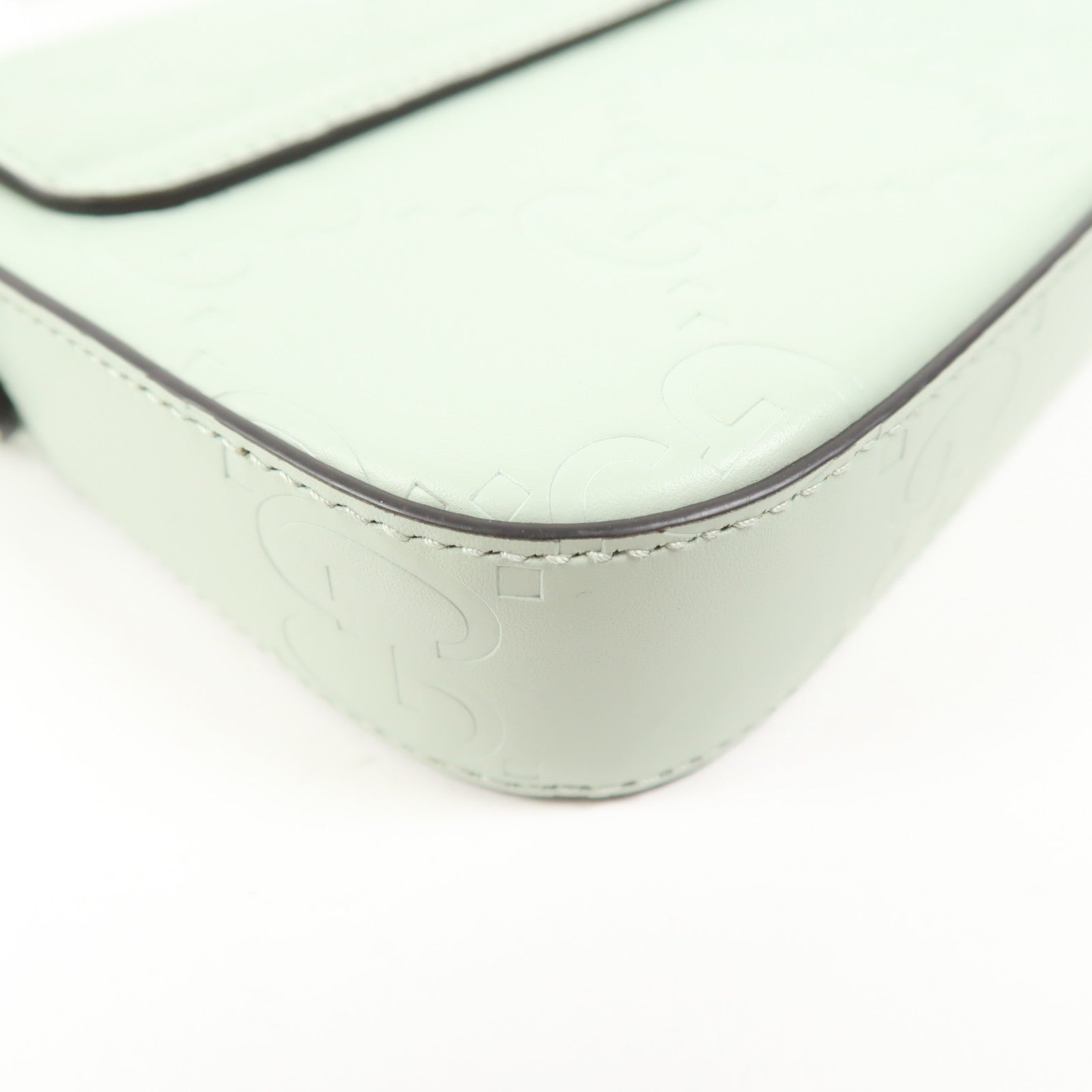 GUCCI 皮革GG Pochette金扣肩背袋