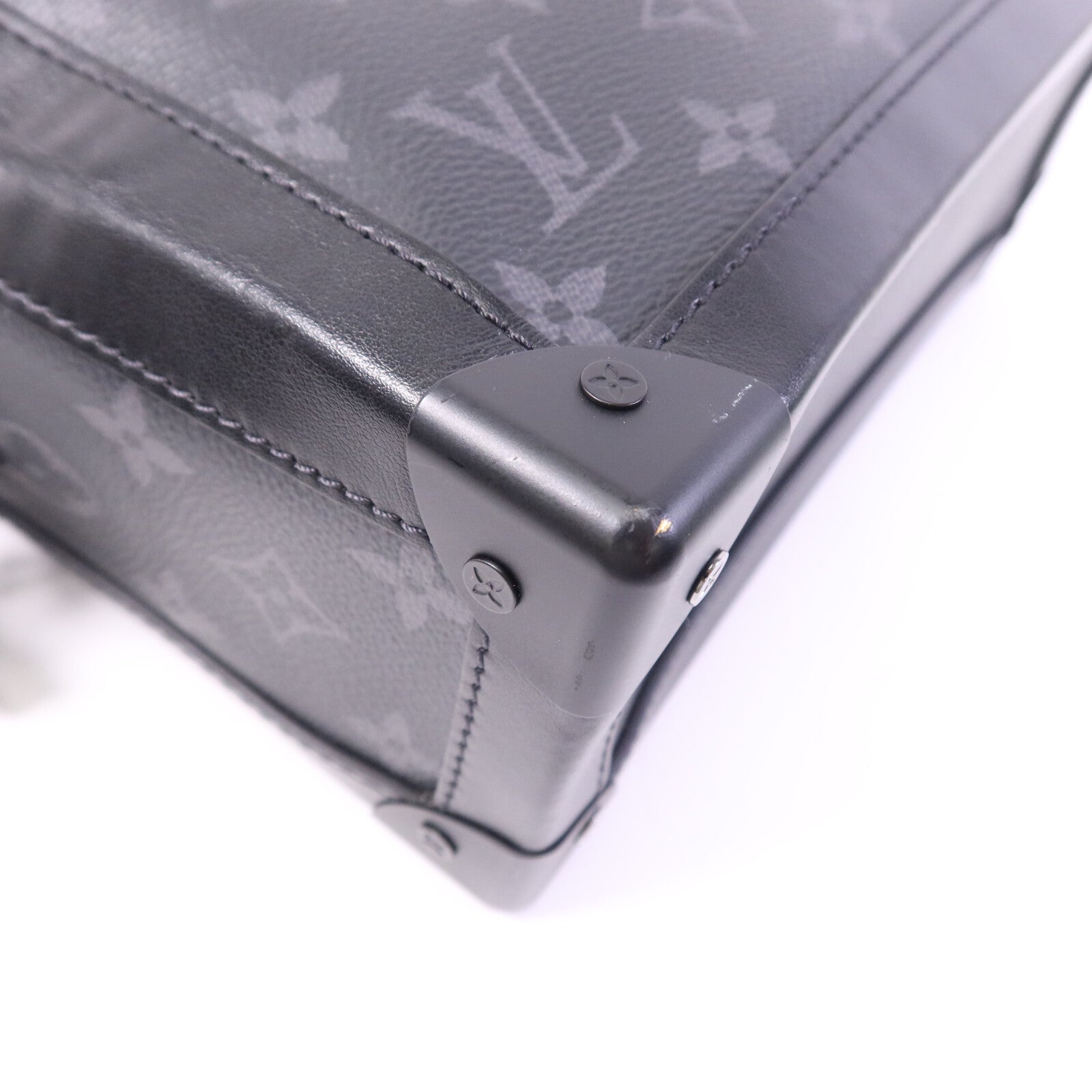 LOUIS VUITTON Monogram Eclipse Soft Trunk肩背袋