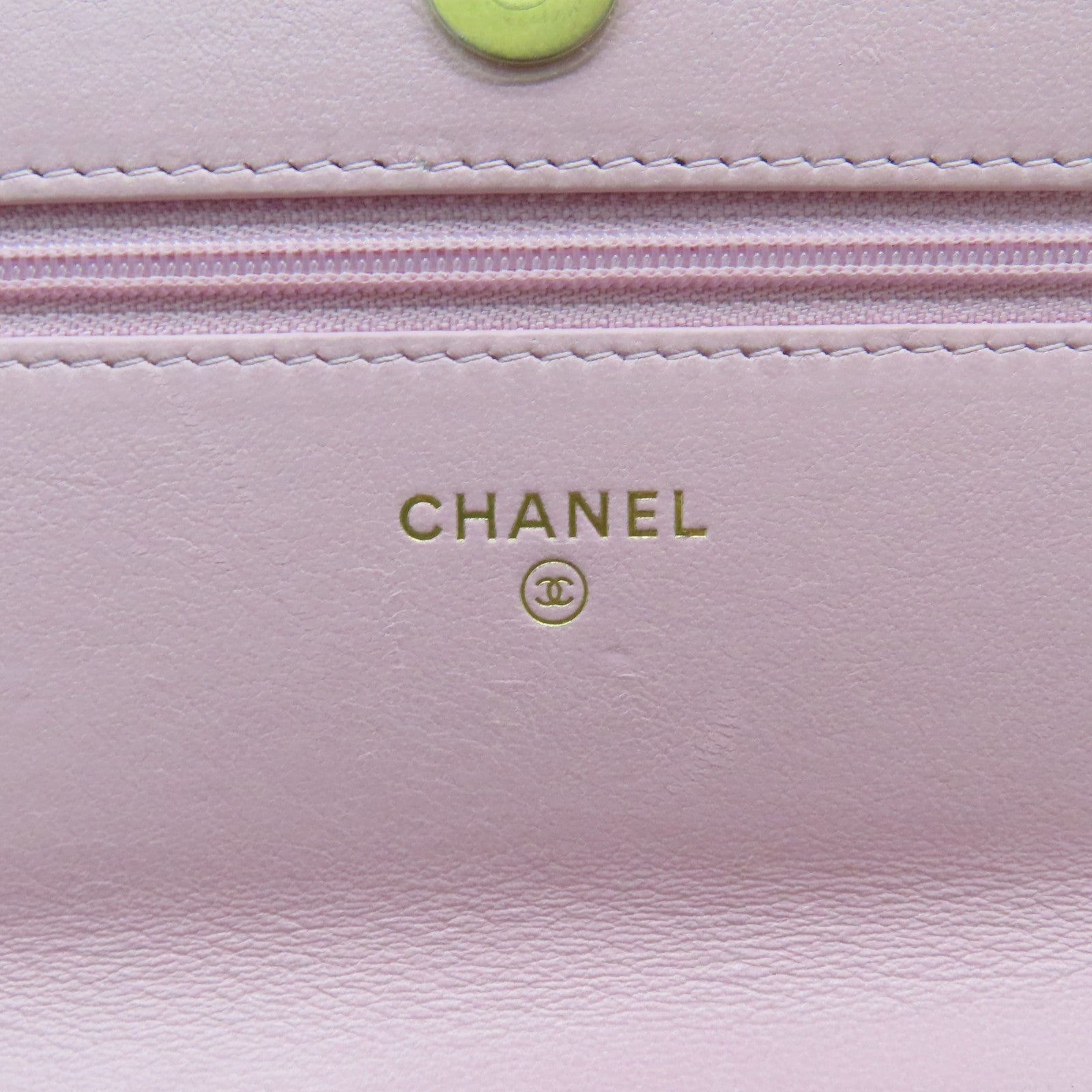 CHANEL 【激減優惠】菱格羊皮皮革C19 Wallet On Chain金扣鏈帶肩背袋粉色
