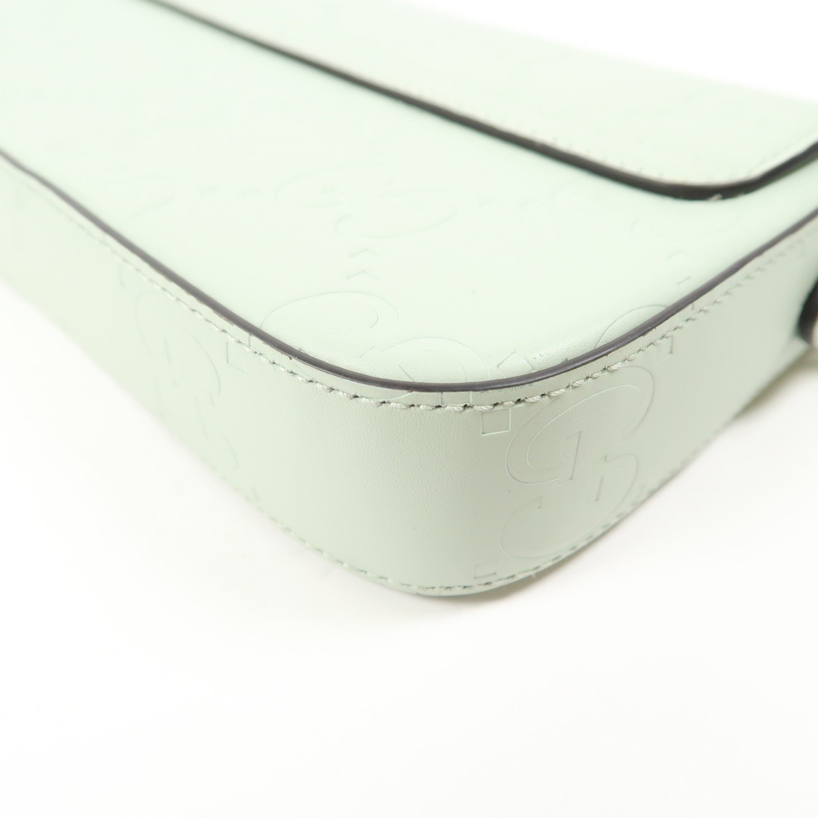 GUCCI 皮革GG Pochette金扣肩背袋