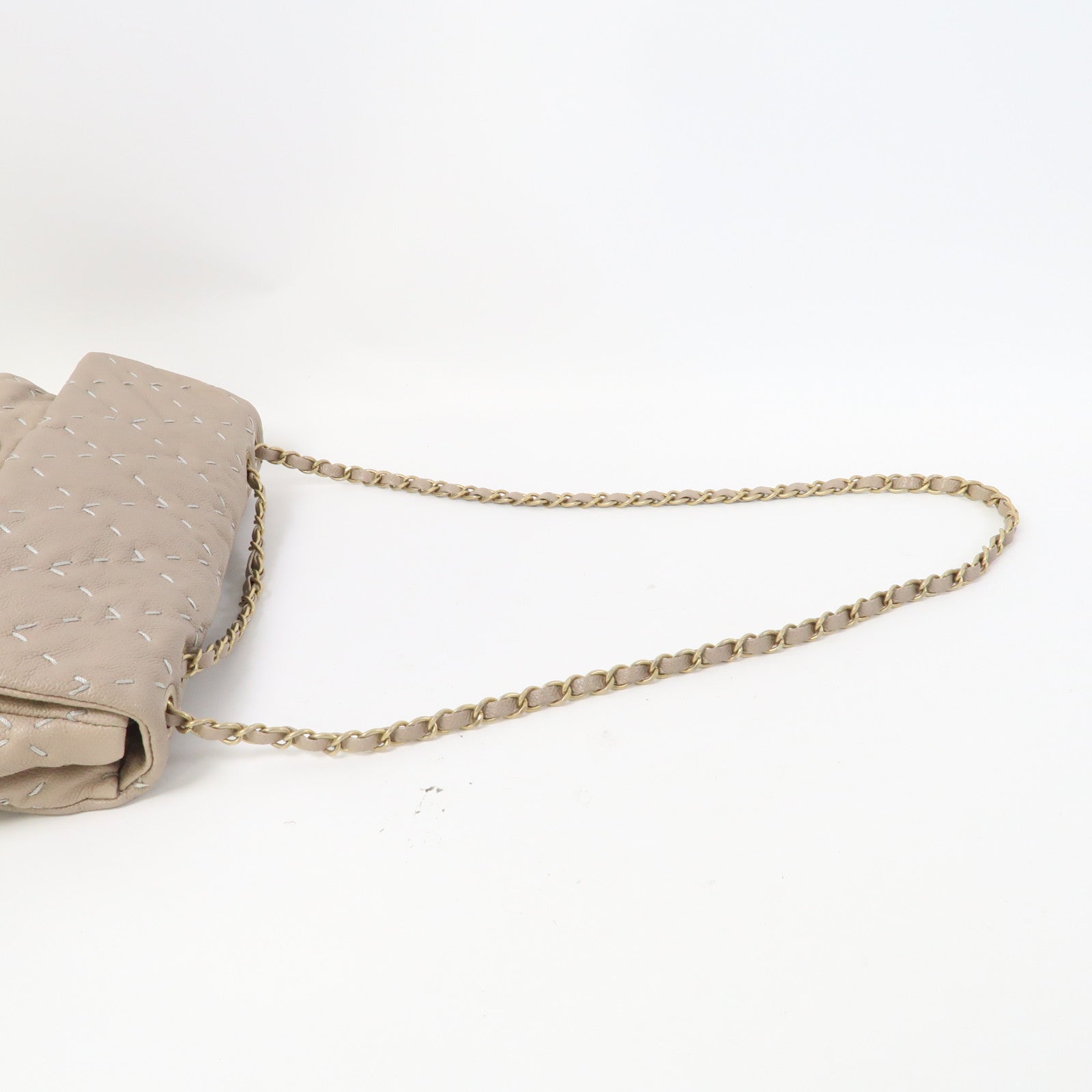 CHANEL 【激減優惠】牛皮皮革Flap Bag金扣鏈帶肩背袋米色