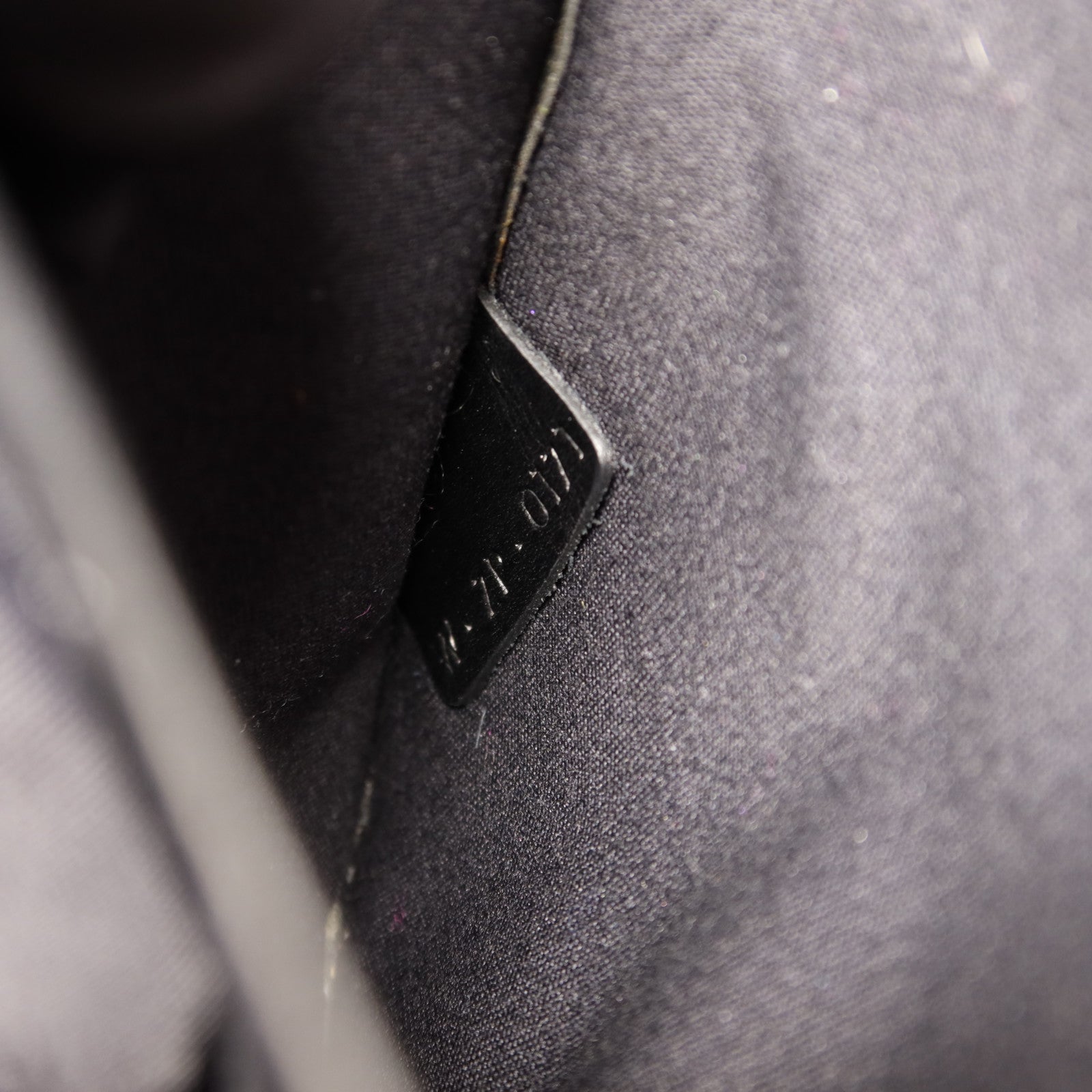 CELINE 牛皮皮革Nano Luggage金扣手挽肩背兩用袋