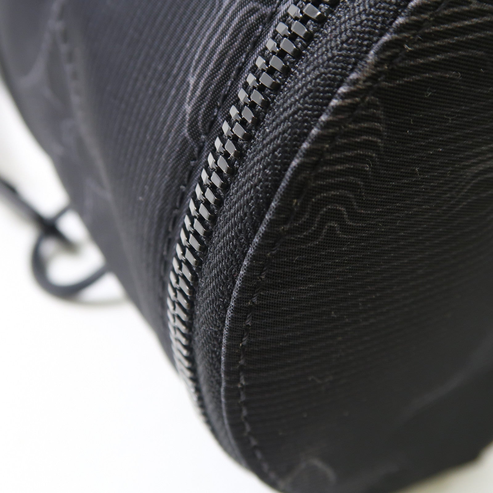 LOUIS VUITTON 【激減優惠】尼龍Expandable Polochon肩背袋黑色