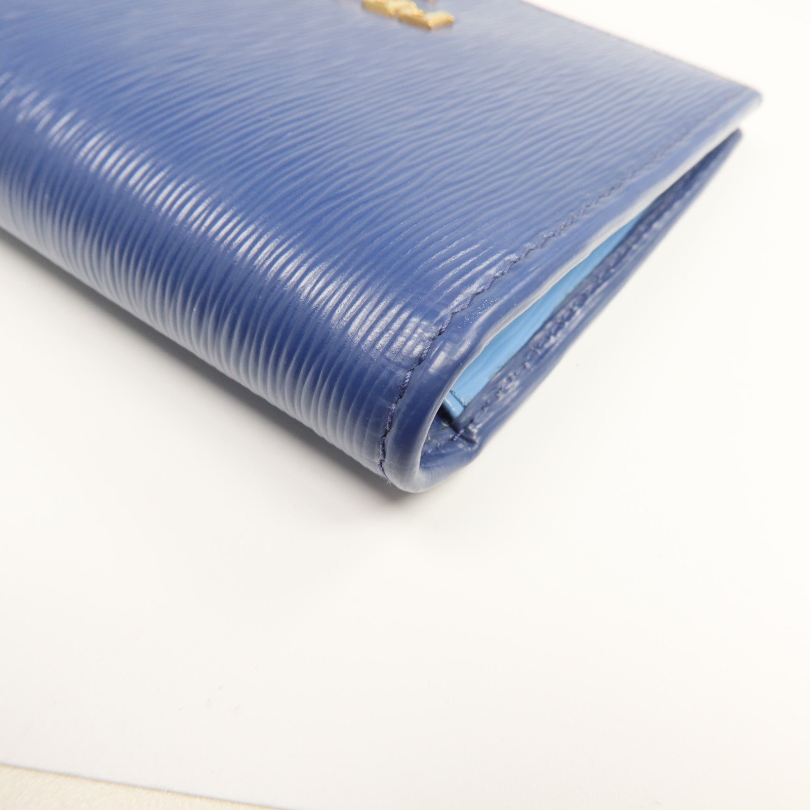 PRADA 牛皮皮革Wallet金扣長錢包