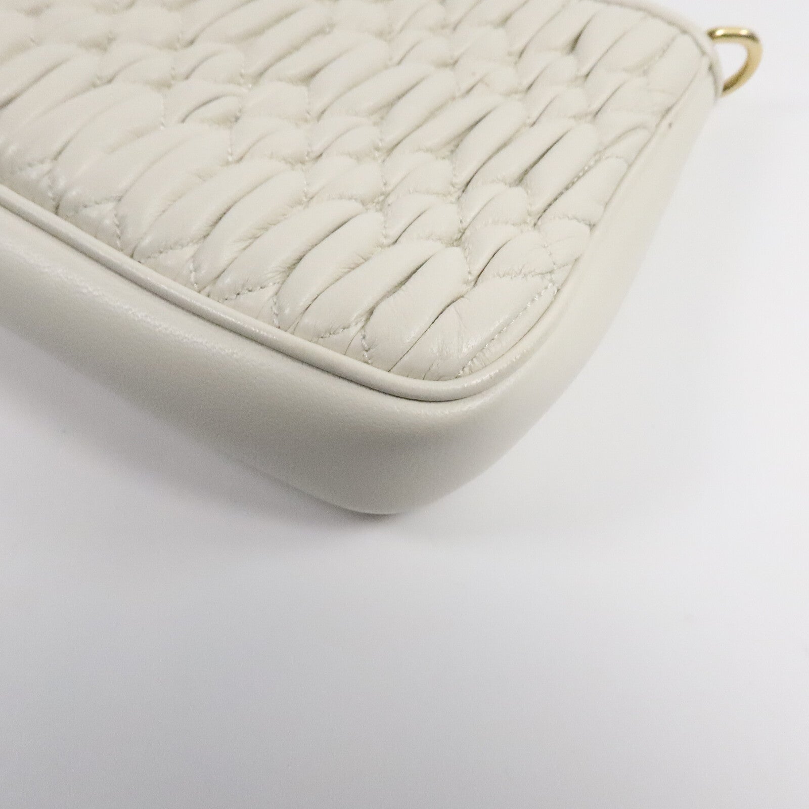 Miu Miu 羊皮皮革Chain Shoulder Bag鏈帶肩背袋