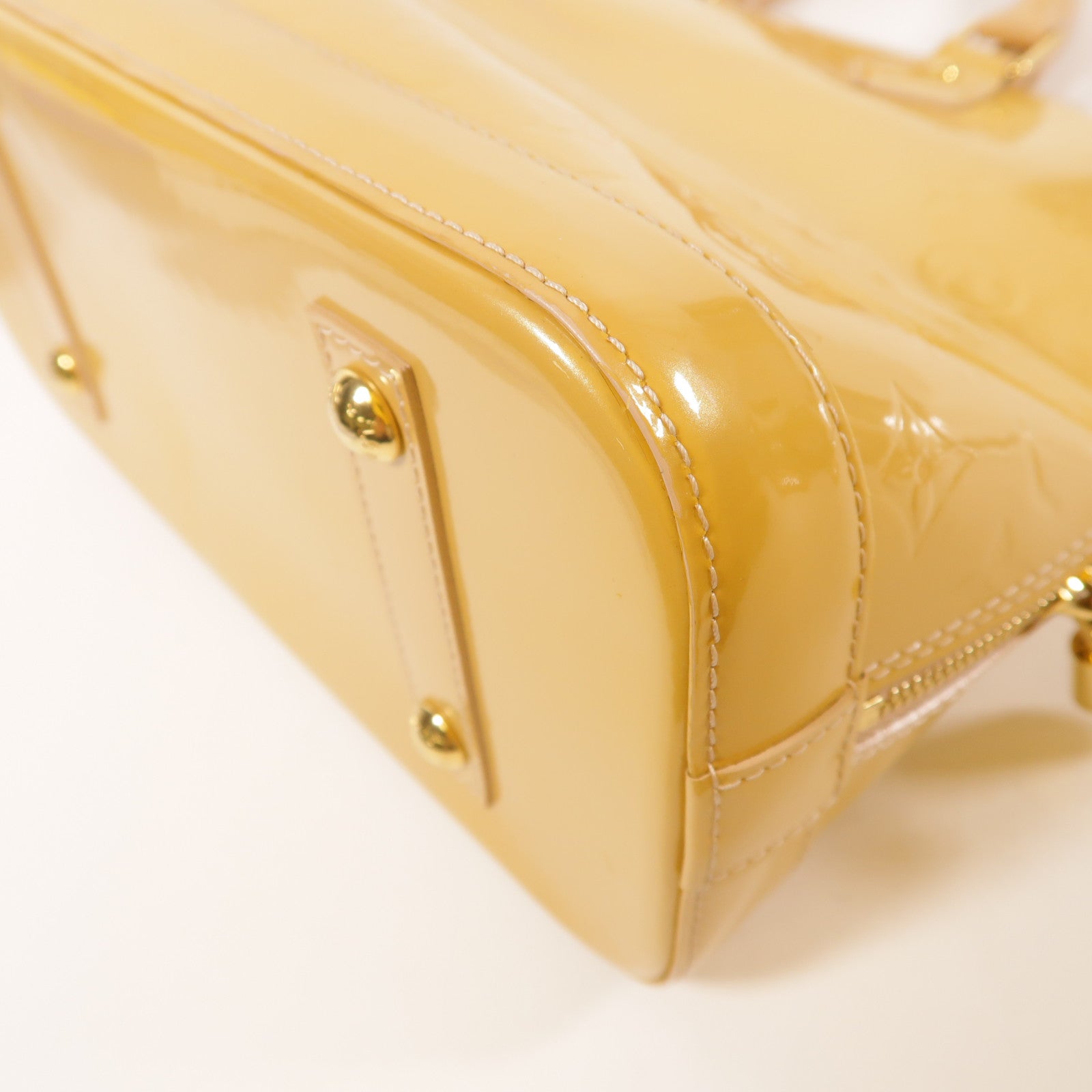 LOUIS VUITTON LV GHW Vernis Alma Pm Handbag Patent Leather M91583 Yellow