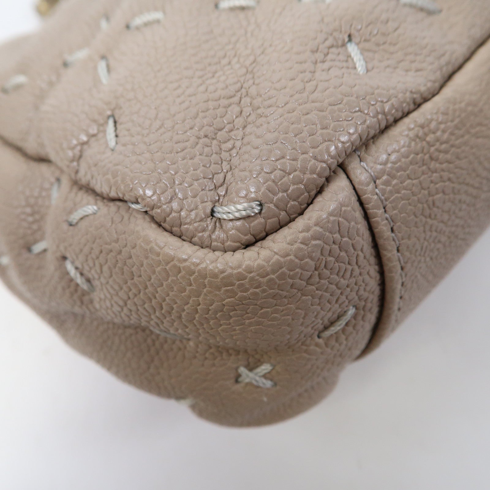 CHANEL 【激減優惠】牛皮皮革Flap Bag金扣鏈帶肩背袋米色