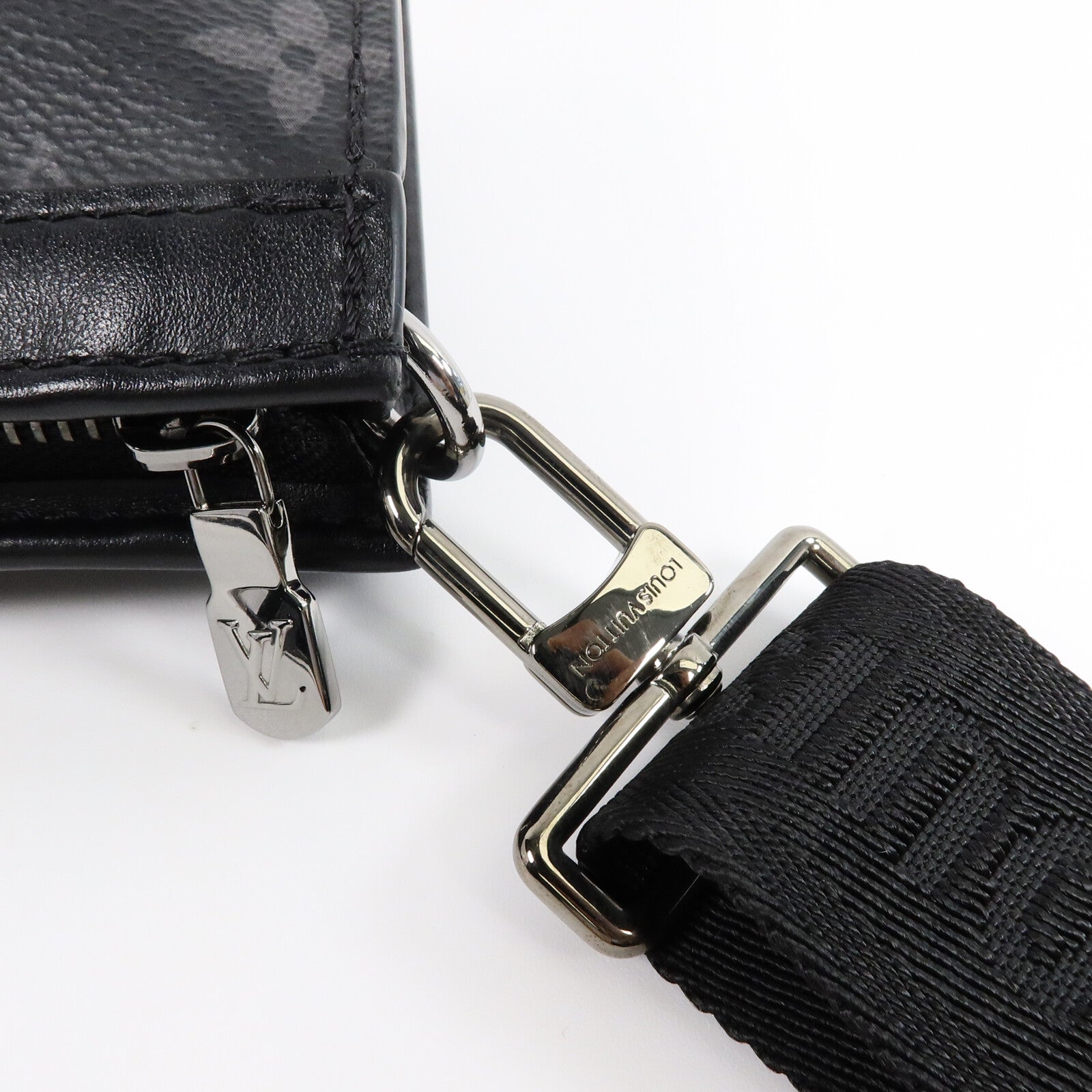 LOUIS VUITTON Monogram Eclipse Gaston肩背袋