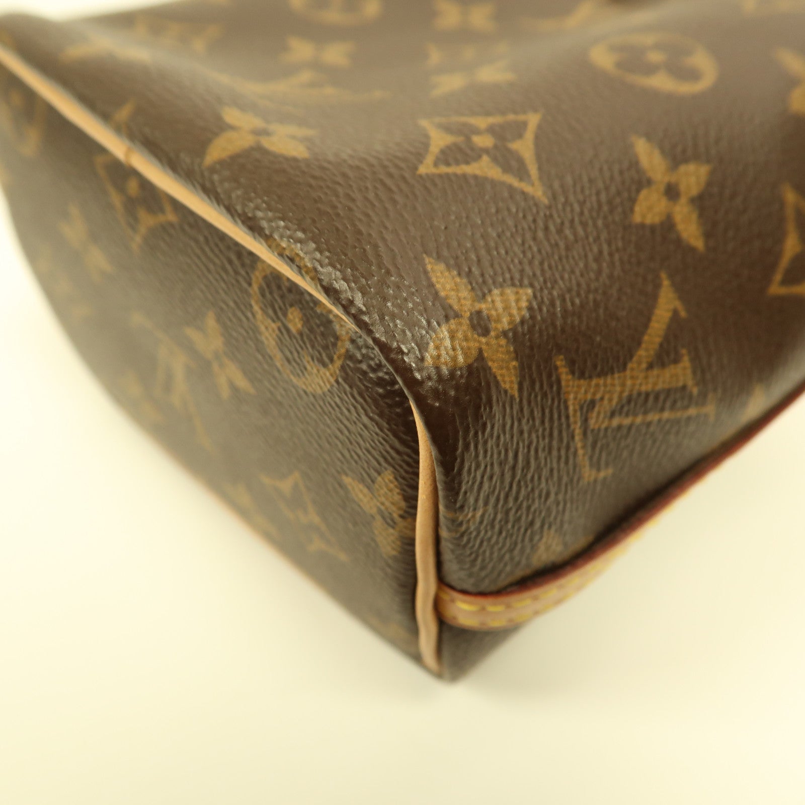 LOUIS VUITTON Monogram Nano Noe金扣肩背袋棕色