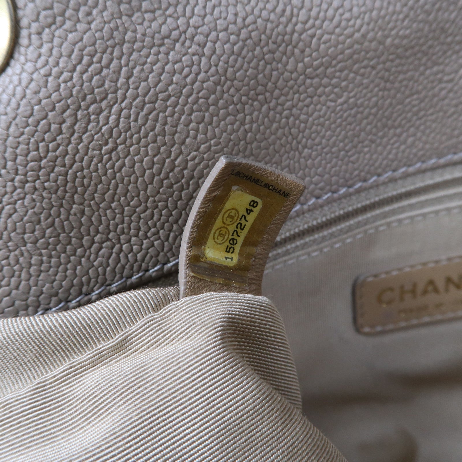 CHANEL 【激減優惠】牛皮皮革Flap Bag金扣鏈帶肩背袋米色