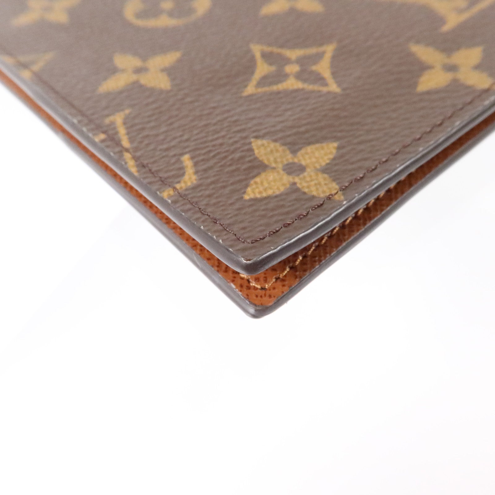 LOUIS VUITTON Monogram Passport Cover護照套