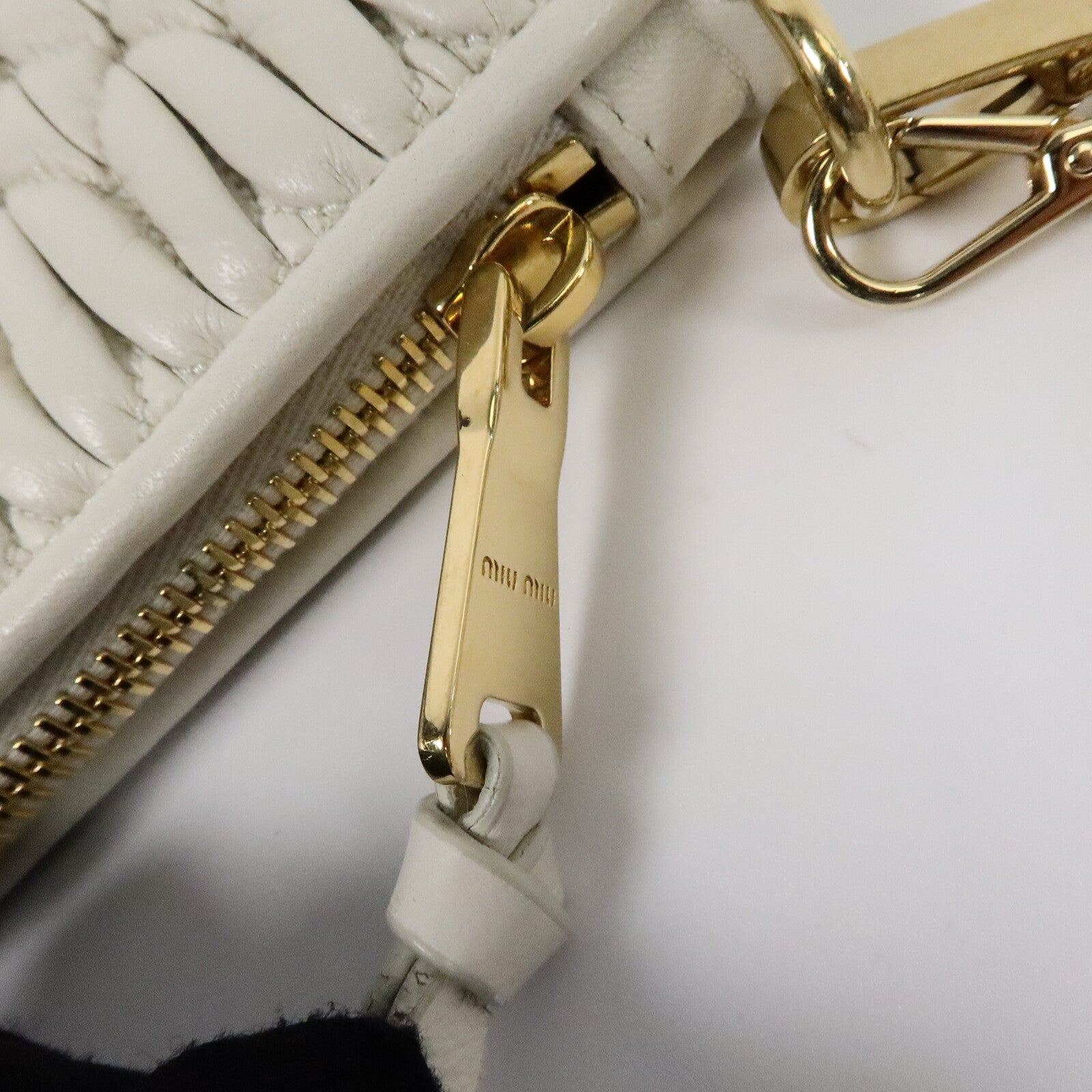 Miu Miu 羊皮皮革Chain Shoulder Bag鏈帶肩背袋