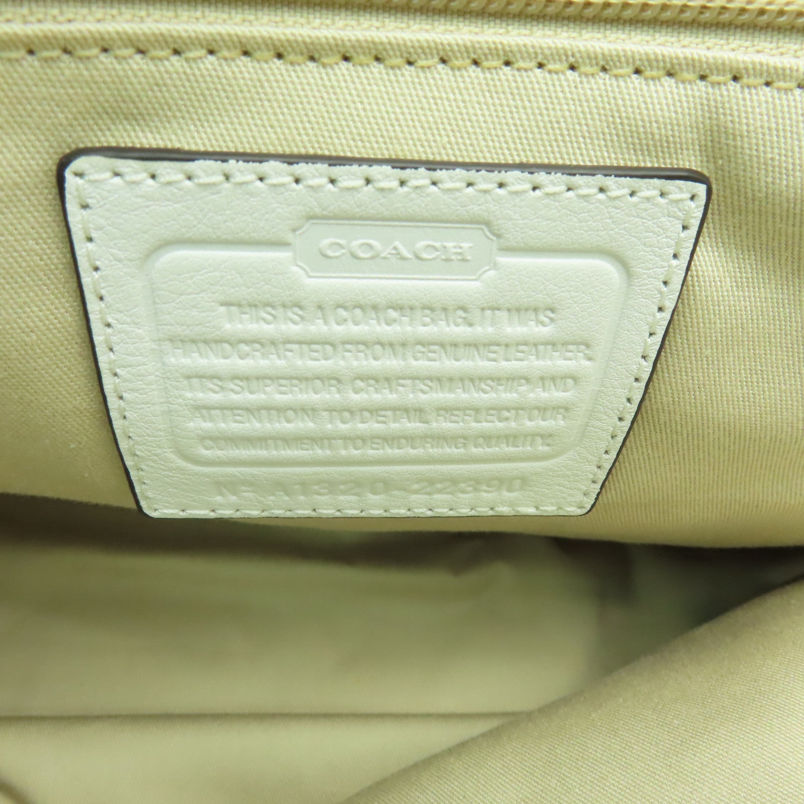 COACH 【激減優惠】牛皮皮革Shoulder Bag銀扣肩背袋白色
